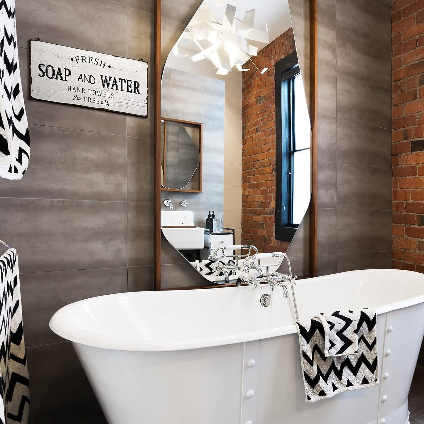 Jetec Farmhouse Bathroom Decor, Fresh Soap and Water Sign Vintage Bathroom Wood Plaque Rustic Wall Decor for Wall Art Decoration Restroom(Classic)