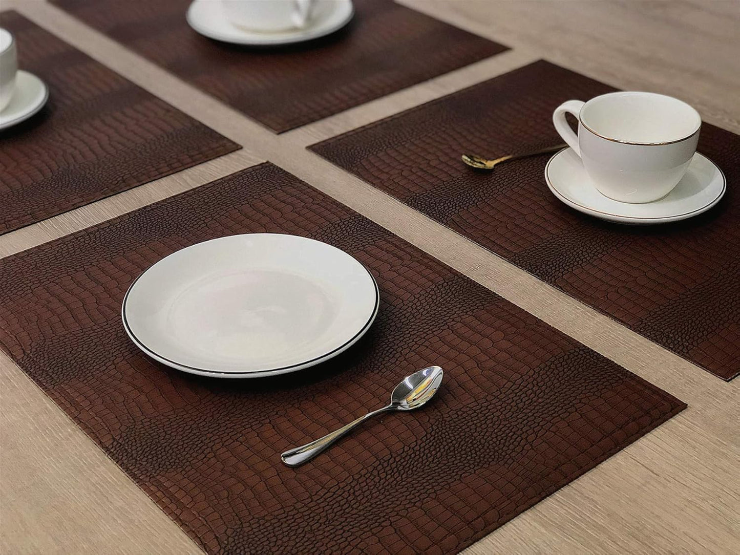 Set of 8 Faux Leather Placemats, PU Table Mats, Waterproof, Stain Resistant, Heat Resistant, Non-Slip Easy to Clean for Kitchen Dining Table, Conference Table, Brown