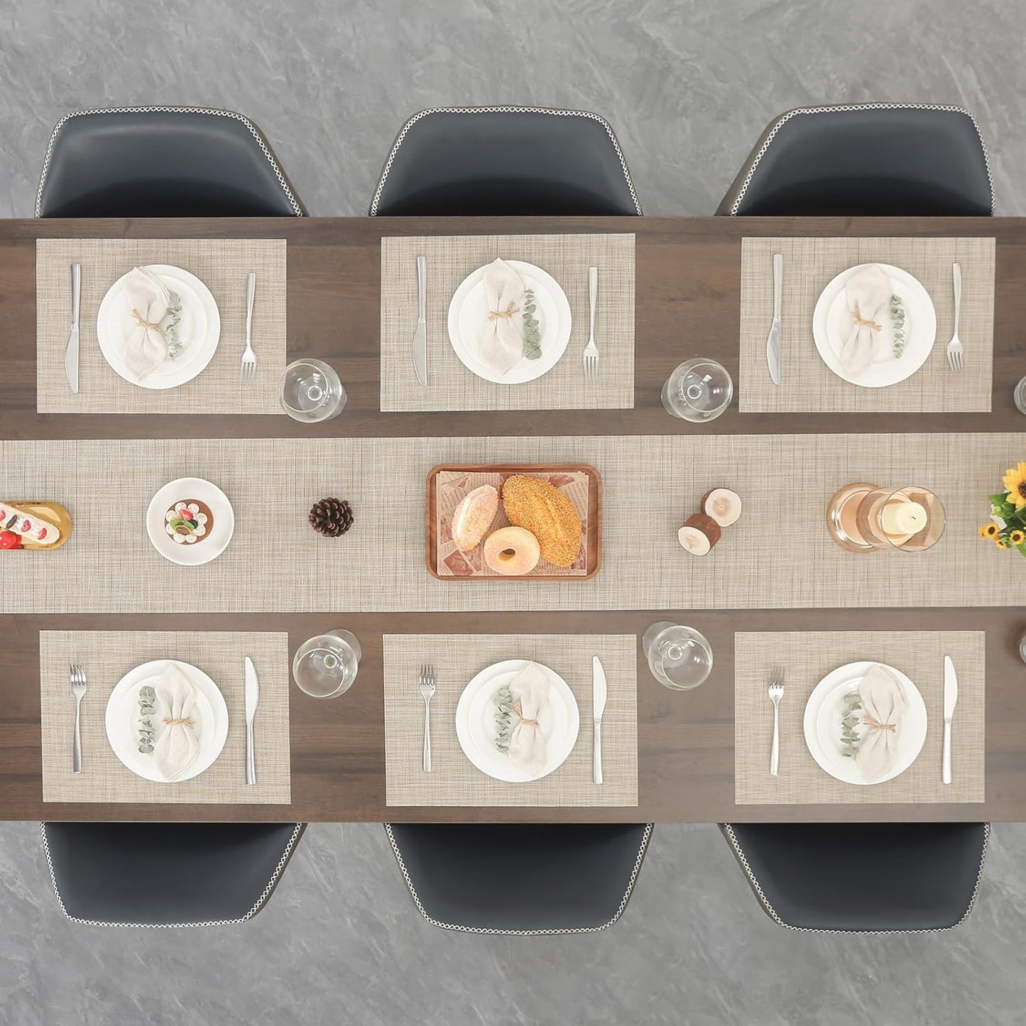 Myir JUN Placemats Set of 6, Vinyl Woven Placemats Place Mats Indoor Washable Table Mats Non-Slip Place mats for Dining Table (Beige, Set of 6)