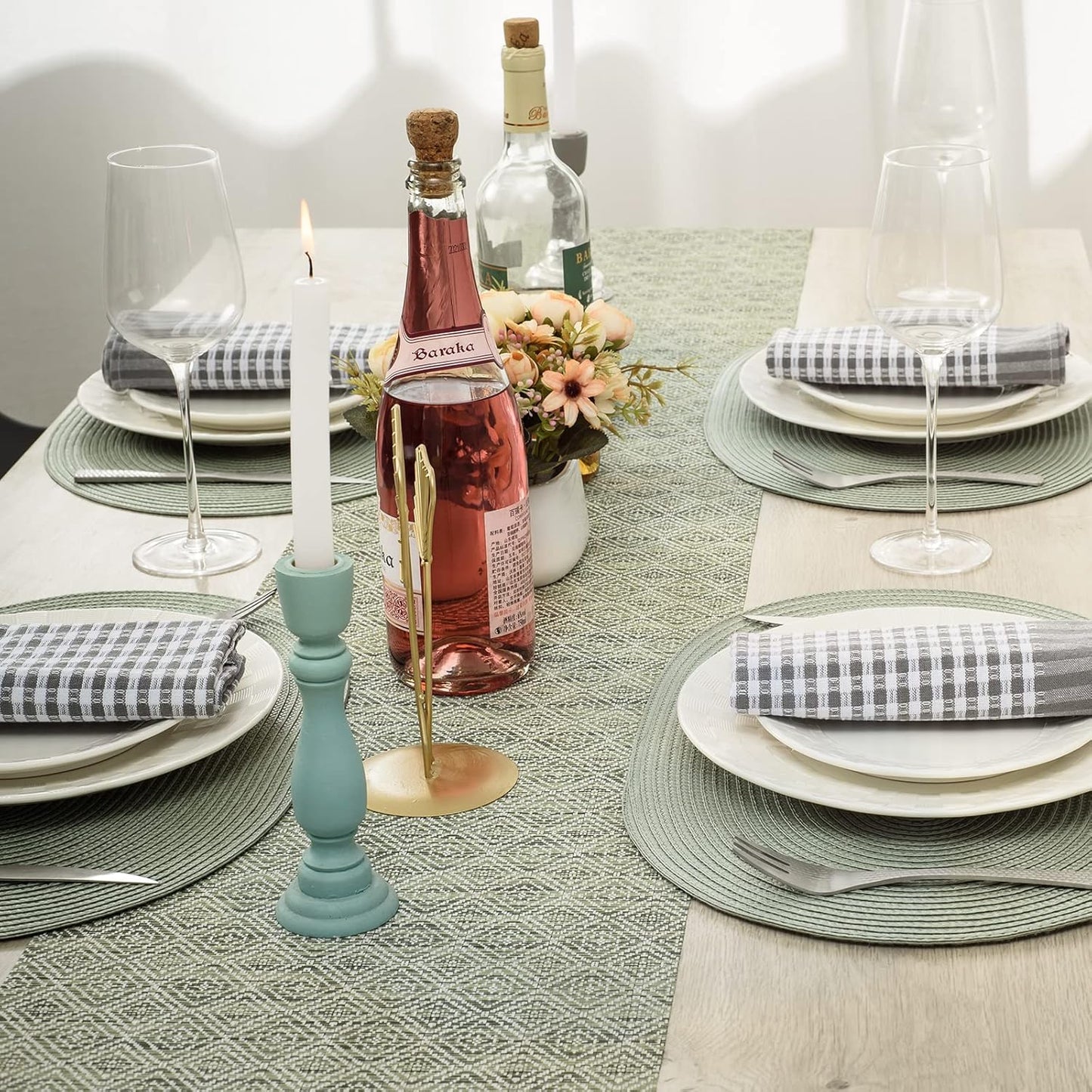 AHHFSMEI Placemats Set of 4 for Dining Table Washable Woven Vinyl Non-Slip 18x12 inches Placemat Heat-Resistant Durable Table Mats for Dining Table Easy to Clean (Sage Green, 4)
