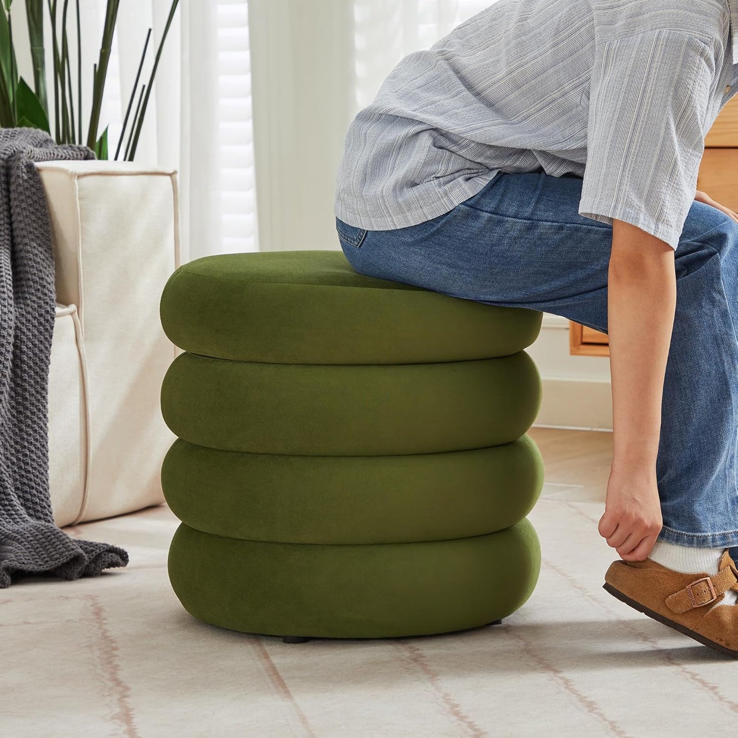 ONEVOG Round Storage Ottoman, 20" Small Ottomans Table with Removable Lid, Velvet Fabric Soft Footrest Stool for Couch, Upholstered Stuffed Circle Seat for Livingroom/Bedroom/Dorm/Vanity, Olive Green