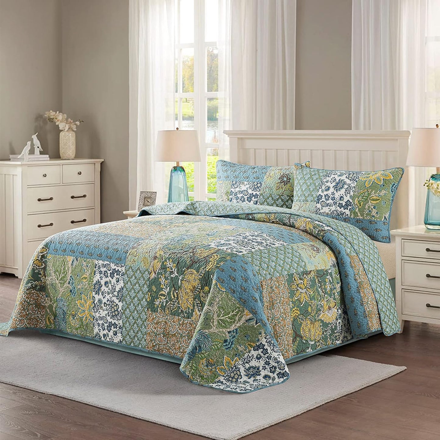 NEWLAKE Cotton Patchwork Bedspread, 3-Piece Bedding Quilt Set with Real Stitched Embroidery, Reversible Matelasse Bed Coverlet Set,Green Farmhouse Garden,King Size