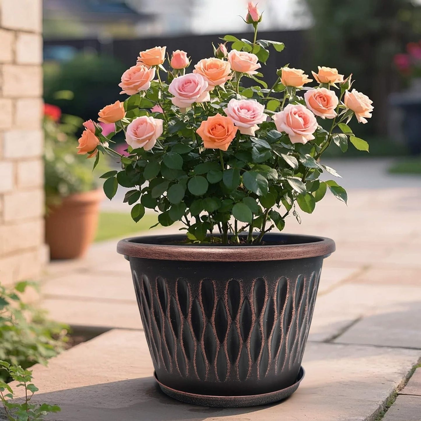 4 Pack 9 Inch Retro Plant Pots, Vintage Striped Flower Pots with Drainage Hole & Saucer, Large Plastic Planters for Indoor and Outdoor Plants, Decorative Garden Pots(Copper)