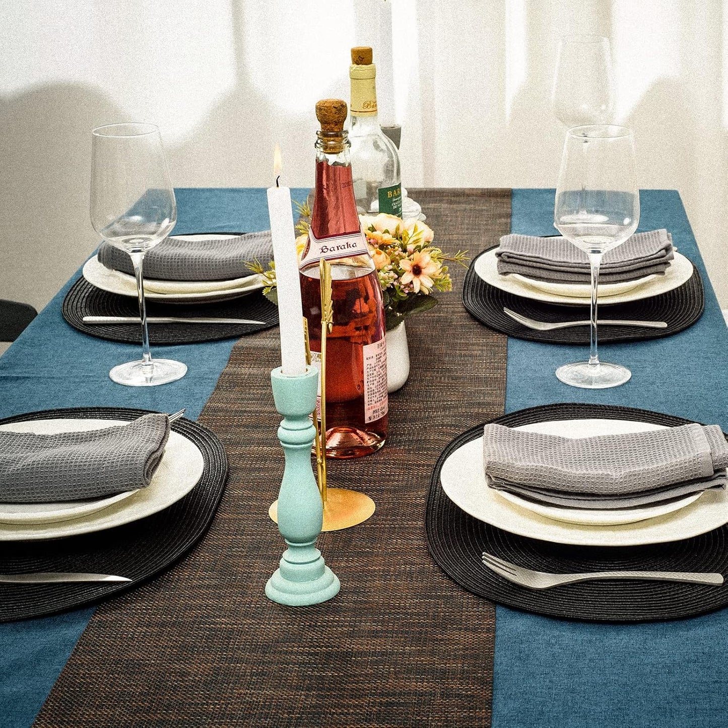 AHHFSMEI Placemats Set of 4 for Dining Table Washable Woven Vinyl Non-Slip 18x12 inches Placemat Heat-Resistant Durable Table Mats for Dining Table Easy to Clean (Oval Black, 4)