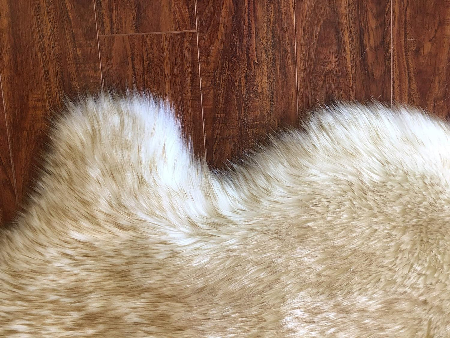 LAMBZY Faux Sheepskin Hypoallergenic Free Shape Shag Rug, Luxury Shaggy Silky Plush Carpet for Bedrooms Rugs Living Rooms Floor Rugs (Duo Decto 12 Pelts 6'x12', 180x360cm, White with Brown Tips)