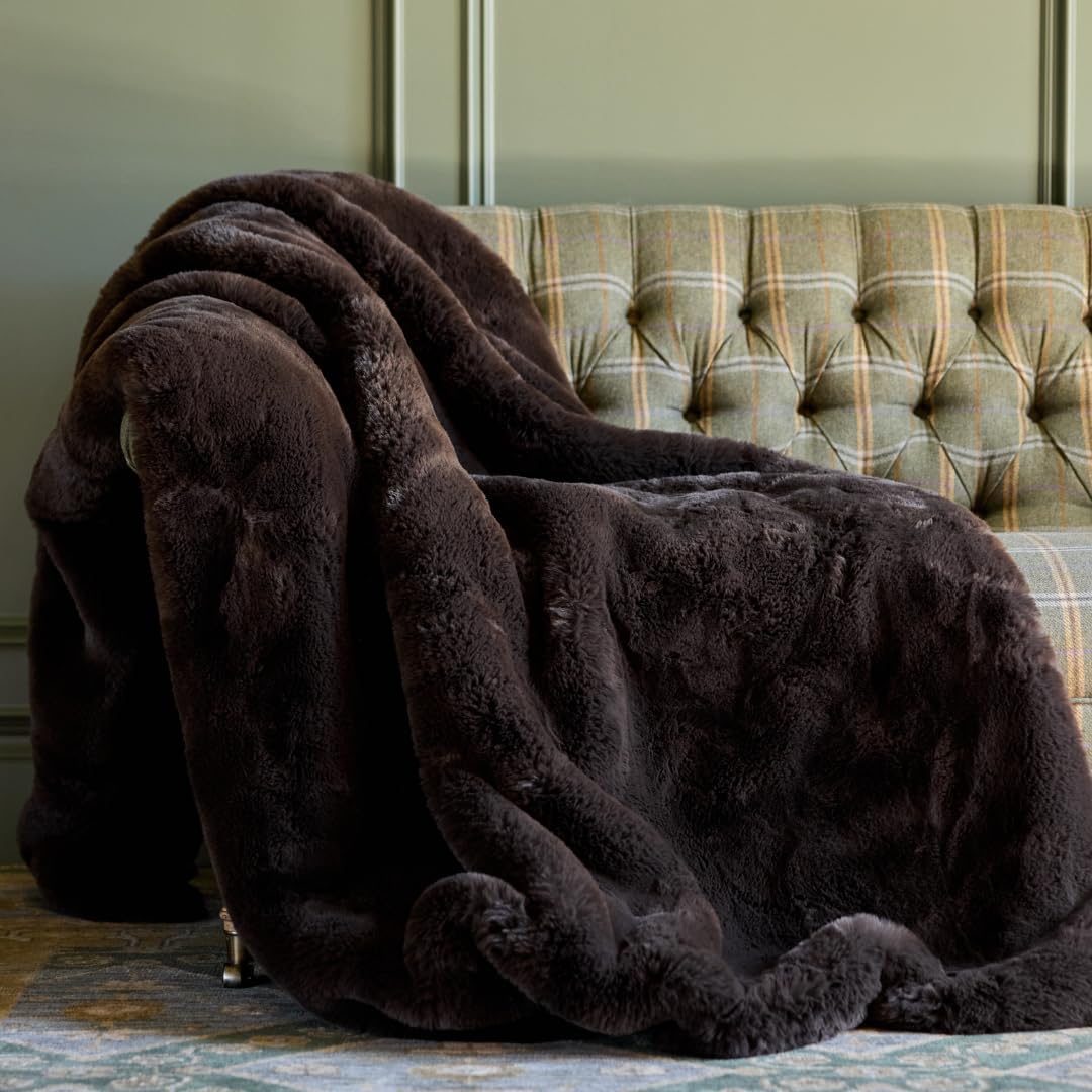 Nuzzie Snuggle Luxe Premium Soft Eco-Conscious Cozy Throw Blanket for Perfect Comfort - Mocha (90"x108")