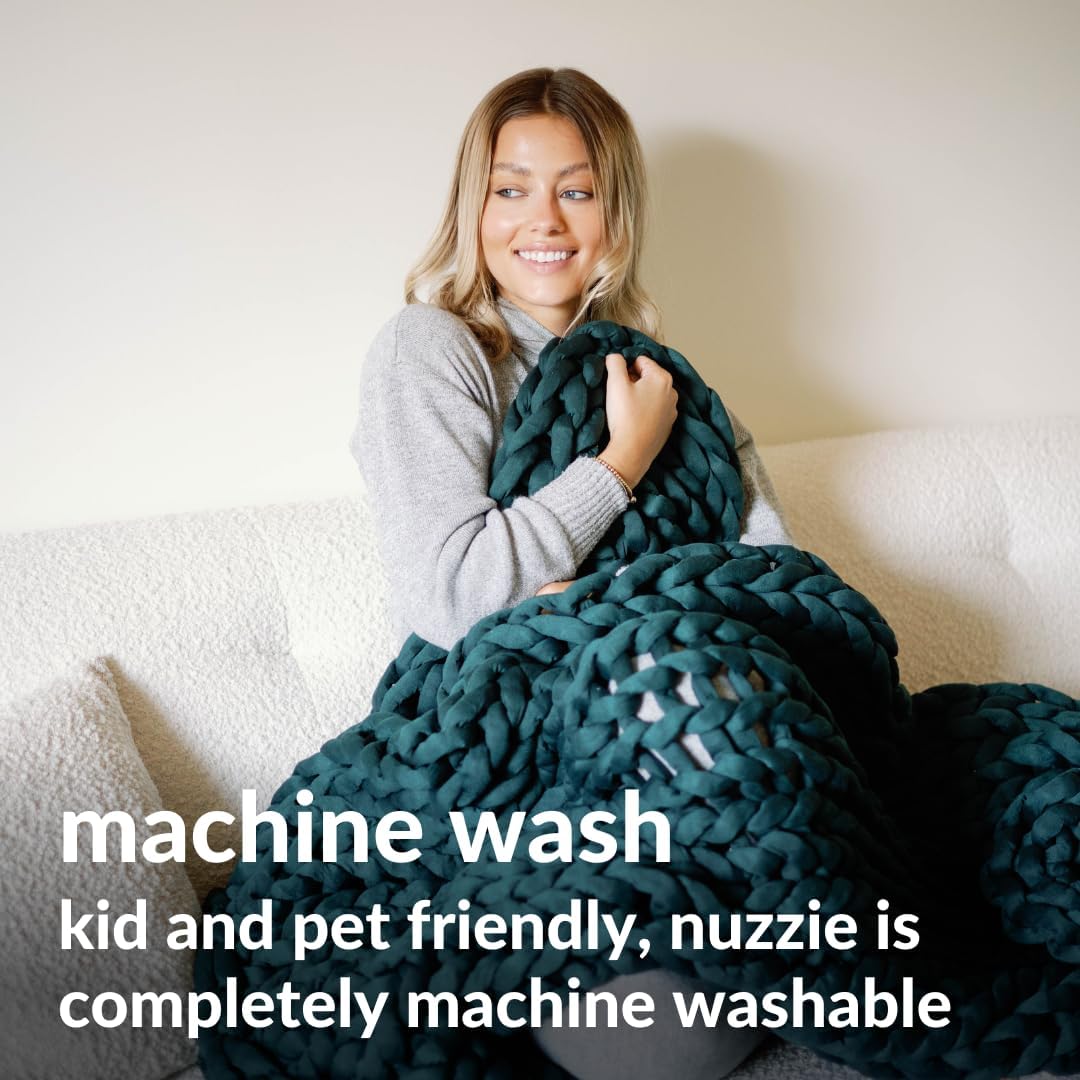 Nuzzie Chunky Knit Blanket - Breathable, Cooling, Hand Made Knit Throw Blanket for Sleep - Machine Washable, Stylish Decor Design (Forest Green, Full | 16lbs | 48"x72")