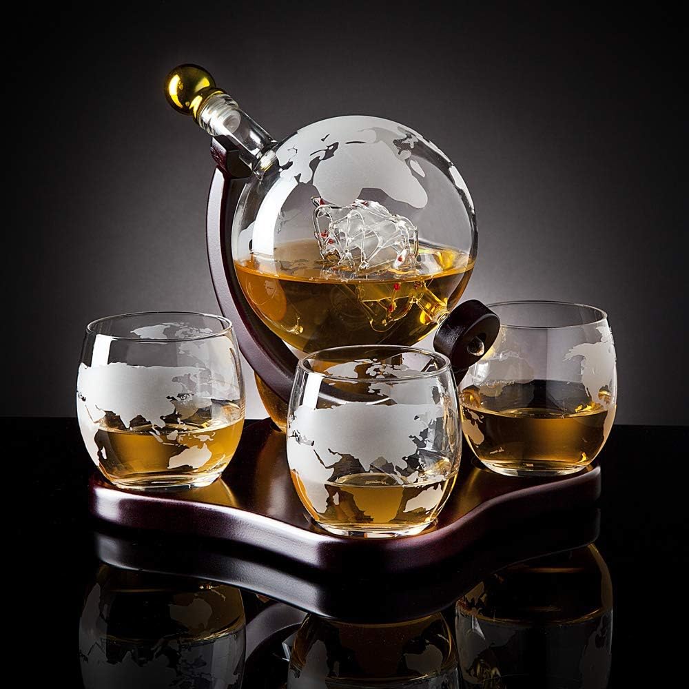 Godinger Whiskey Decanter Globe Set with 4 Etched Glasses for Liquor, Scotch, Bourbon, Vodka, Gifts for Men - 850ml Clear