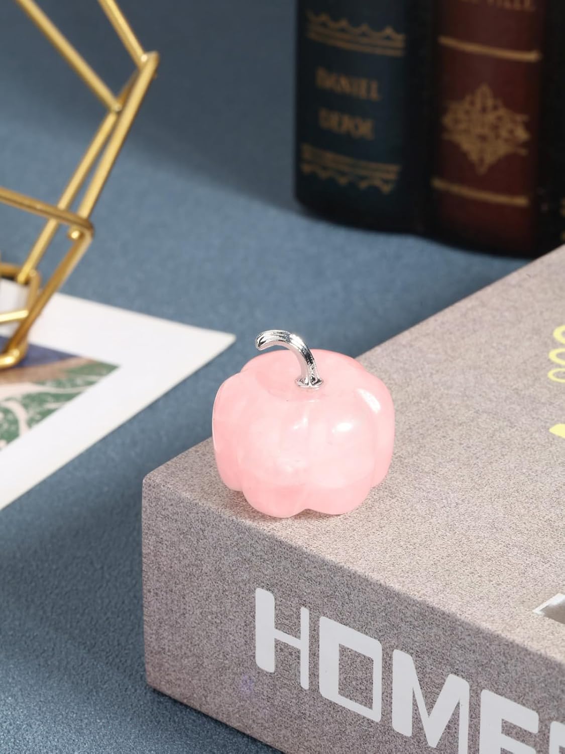 Jovivi Rose Quartz Crystal Pumpkin Figurine, 1.2" Mini Carved Gemstone Pumpkin Statue Decor Healing Stones Decorative Ornaments for Fall Harvest Thanksgiving Halloween Decorations Home Decor