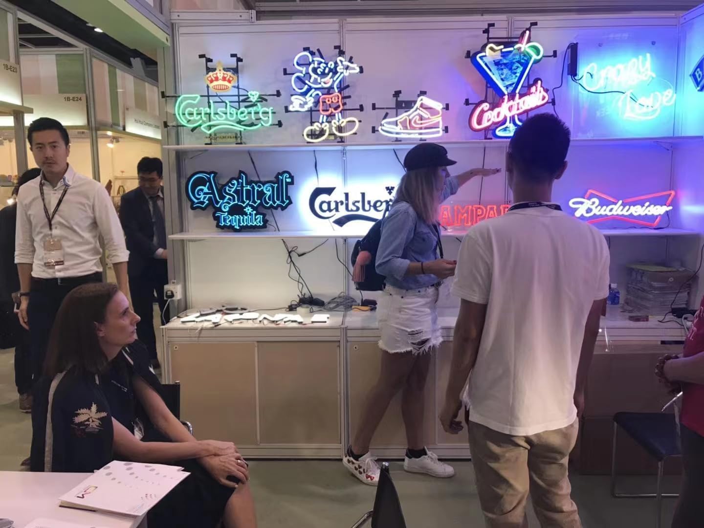 Neon Signs Bar Bedroom inin Rock And Roll Guitar Music Glass Neon Signs for Office Hotel Birthday Man Cave Neon Light Art Wall Lights 24 X 20 Inches