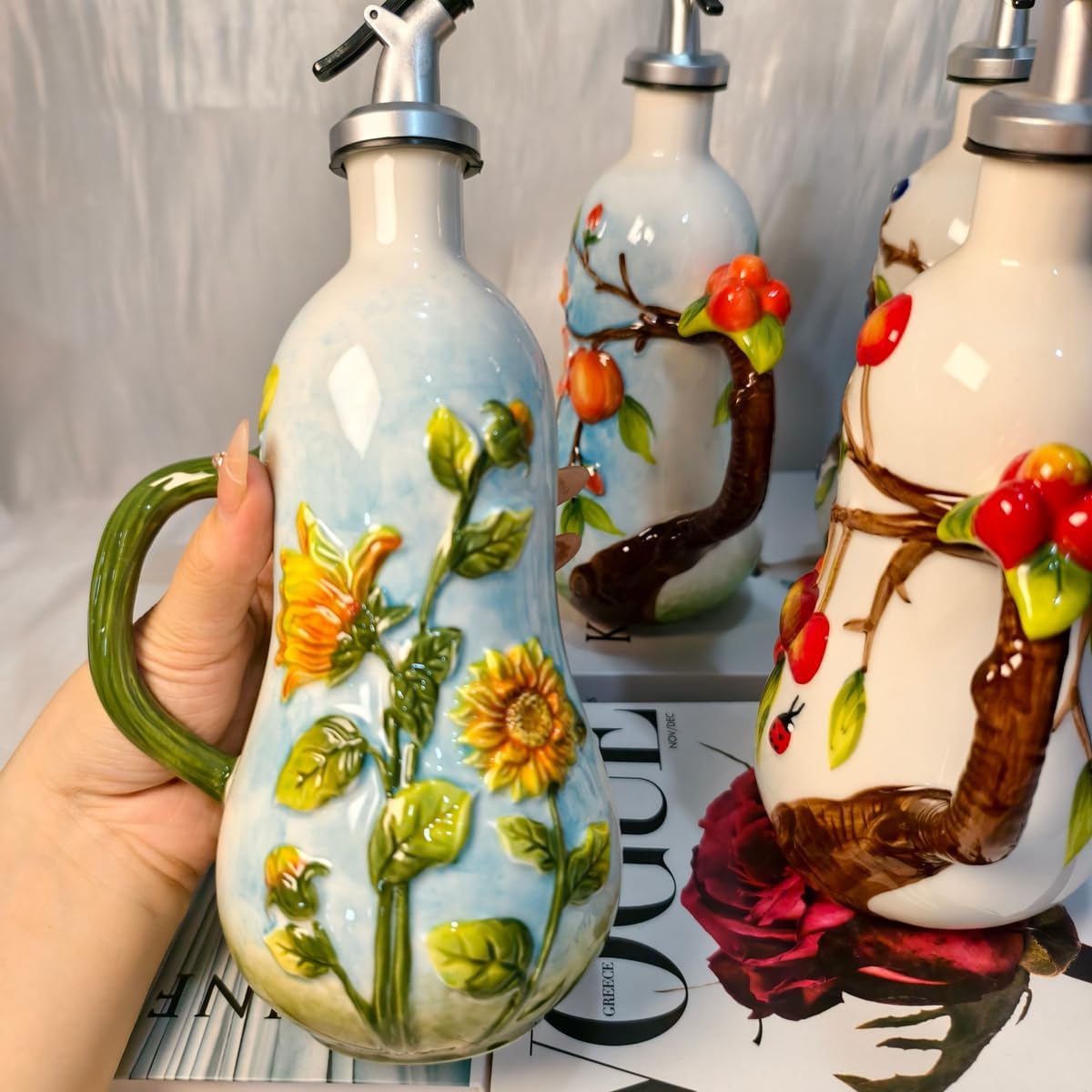 18 Oz Hand Painted Relief Ceramic Olive Oil Bottle Dispenser for Kitchen, Oil and Vinegar Bottle, Seasoning Bottle with Stainless Steel Nozzle, 540mL Oil Container with Handle for Cooking, Light Proof