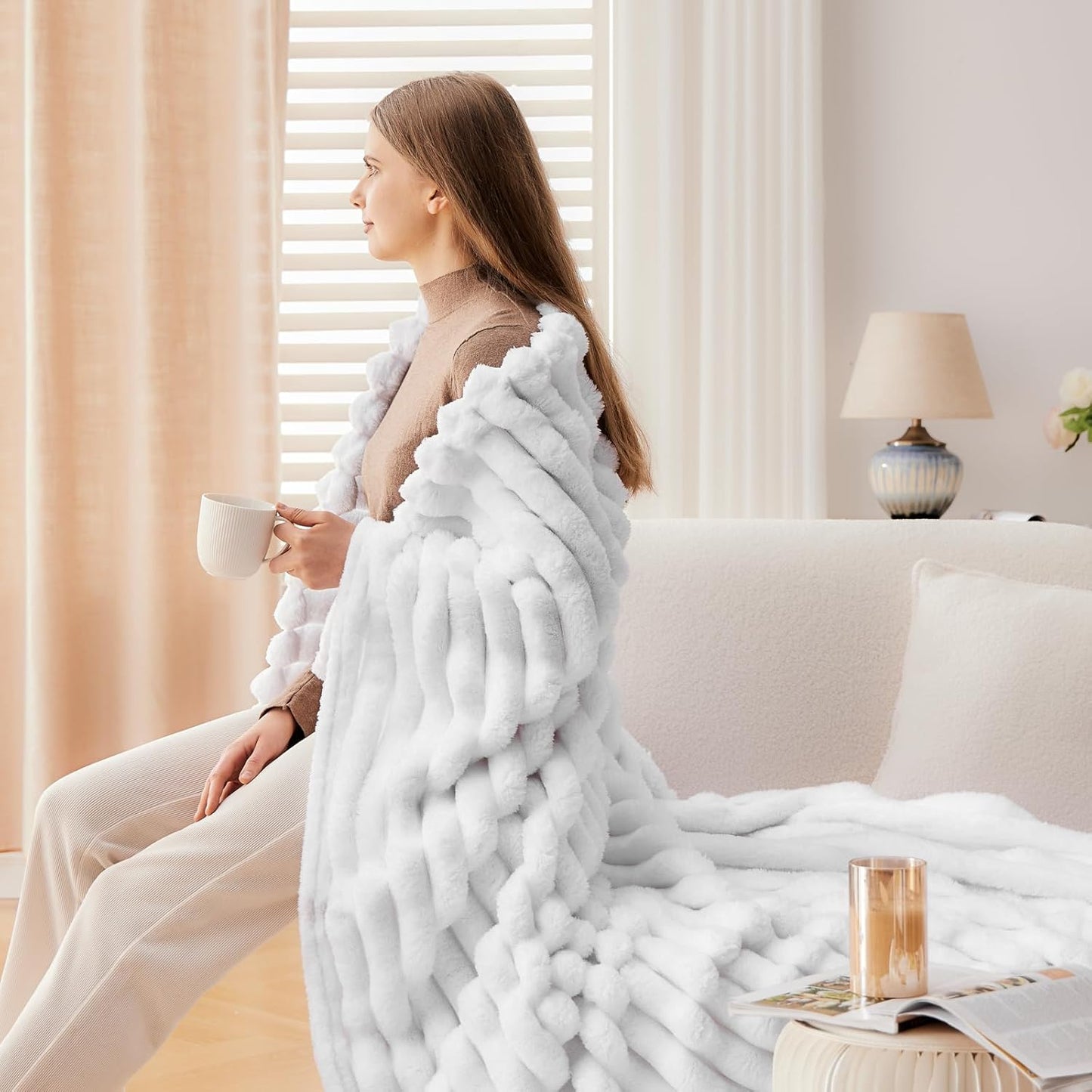 NEWCOSPLAY Super Soft Twin Blanket White Premium Silky Flannel Fleece 3D Ribbed Jacquard Lightweight Bed Blanket All Season Use (White Ribbed, Twin(60"x80"))