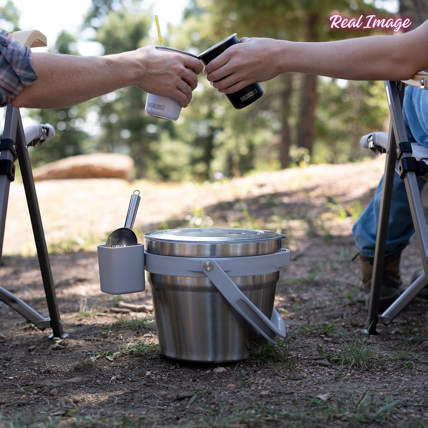 Large Insulated Ice Bucket with Lid – Stainless Steel Ice Bucket and Scoop – Ice Buckets for Parties, Bars – Ice Bucket with Lid and Scoop – Outdoor Ice Bucket, Cocktail Use (Black)