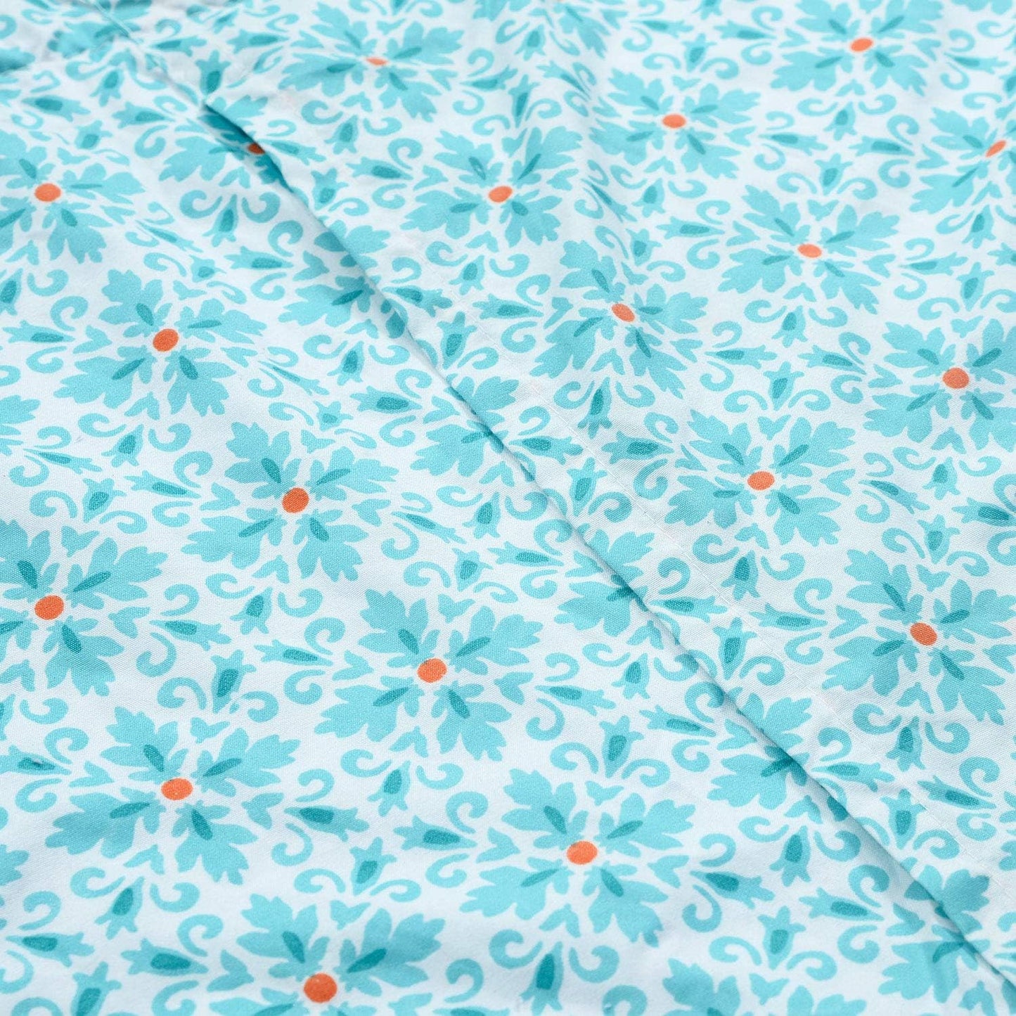 NEWLAKE European Gorgeous Floral Style Cotton Throw Pillow Covers (2 Pieces, 18X18 Inch)