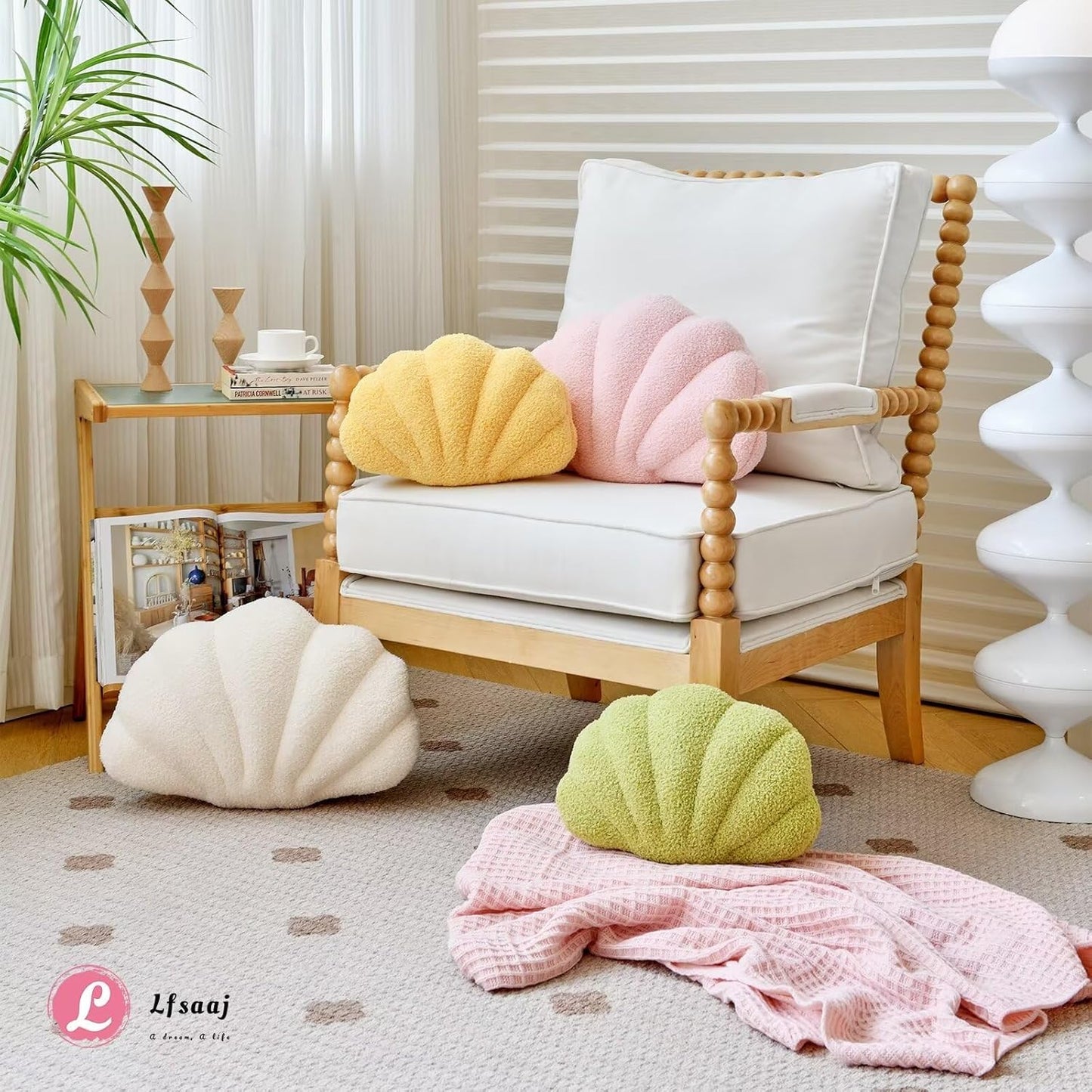 Pink Seashell Throw Pillows, Shell Shaped Throw Pillows, 18 Inch Soft Home Decorative Pillow Plush Cushion for Bed Couch Living Sofa Room Decor Accent Throw Pillow (Pink 18Inch)