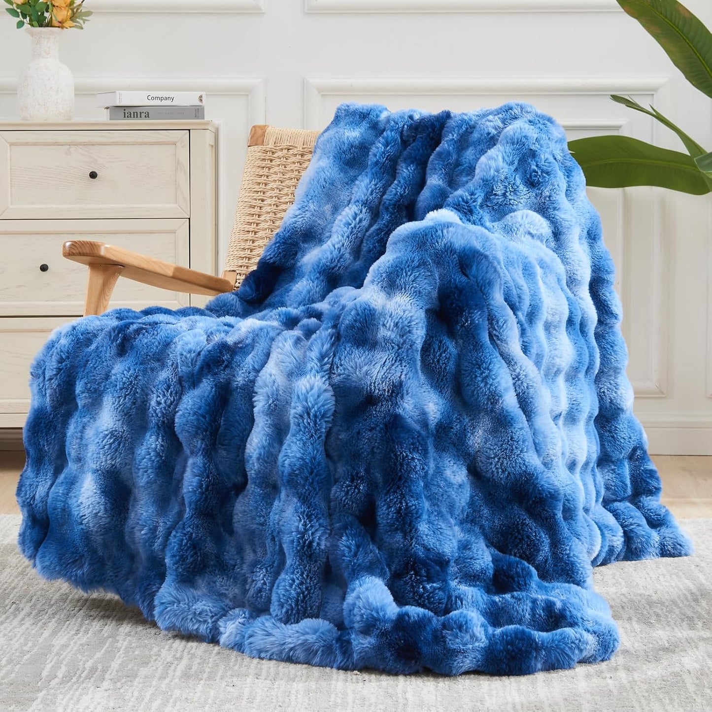 NEWCOSPLAY Faux Fur Throw Blanket Indigo Luxury Fluffy Thick Warm Bubble Blanket for Couch Sofa Bed 700GSM (Indigo, Throw(50"x60"))