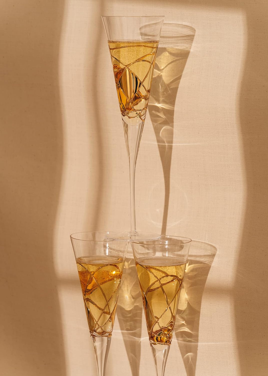 Victoria Barcelona Champagne Flute Set of 2 – 7.5 oz Mouth‑Blown Golden Luster Glass | Hand‑Painted with Real Gold Dust, Gaudí & Murano Inspired | Artistic Premium Gift Ideas for Her or Him