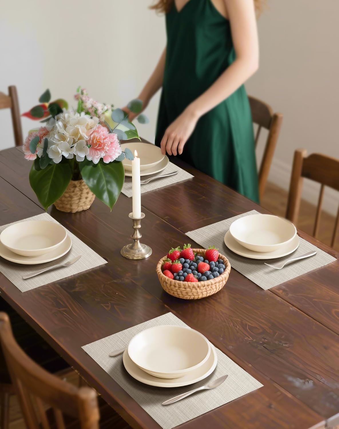 Leetaltree Beige White Placemats Set of 20 - Heat Resistant Non-Slip Place mats for Dining Table, Washable Durable PVC Vinyl Woven Table Mats（Beige White, 20）