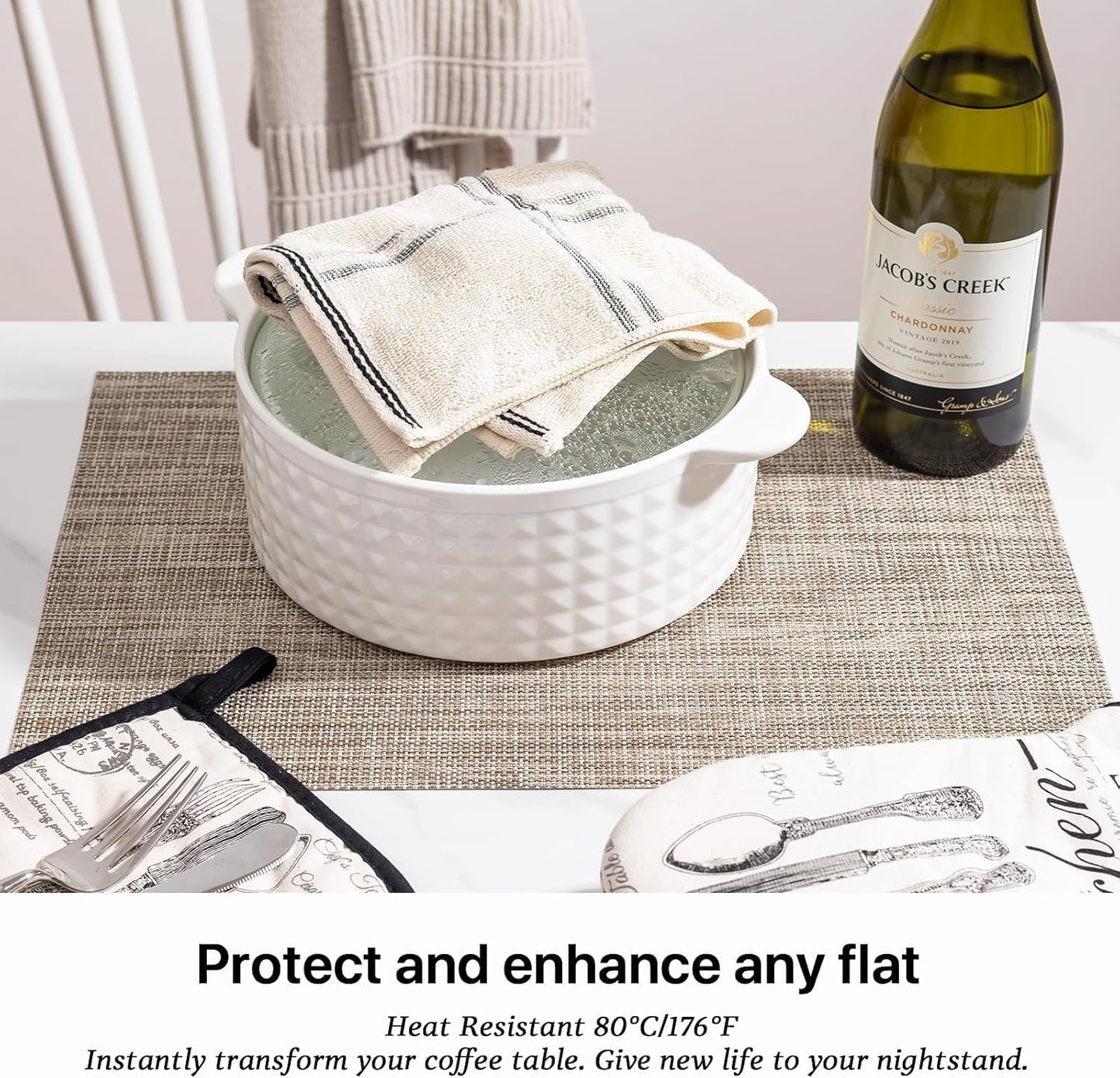 LEXMORE Placemats Set of 6 Vinyl/Plastic Woven Place Mats for Kitchen Table Indoor/Outdoor Washable Placemat Wipeable Dining Table Mats(A-Caramel)