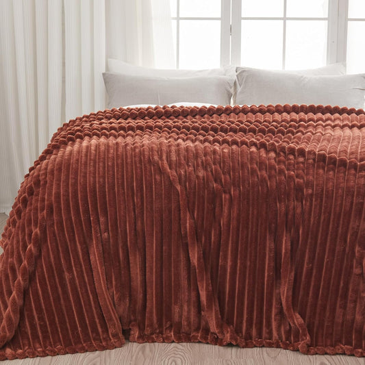 NEWCOSPLAY Super Soft King Blanket Coffee Premium Silky Flannel Fleece 3D Ribbed Jacquard Lightweight Bed Blanket All Season Use (Coffee Ribbed, King(90"x110"))