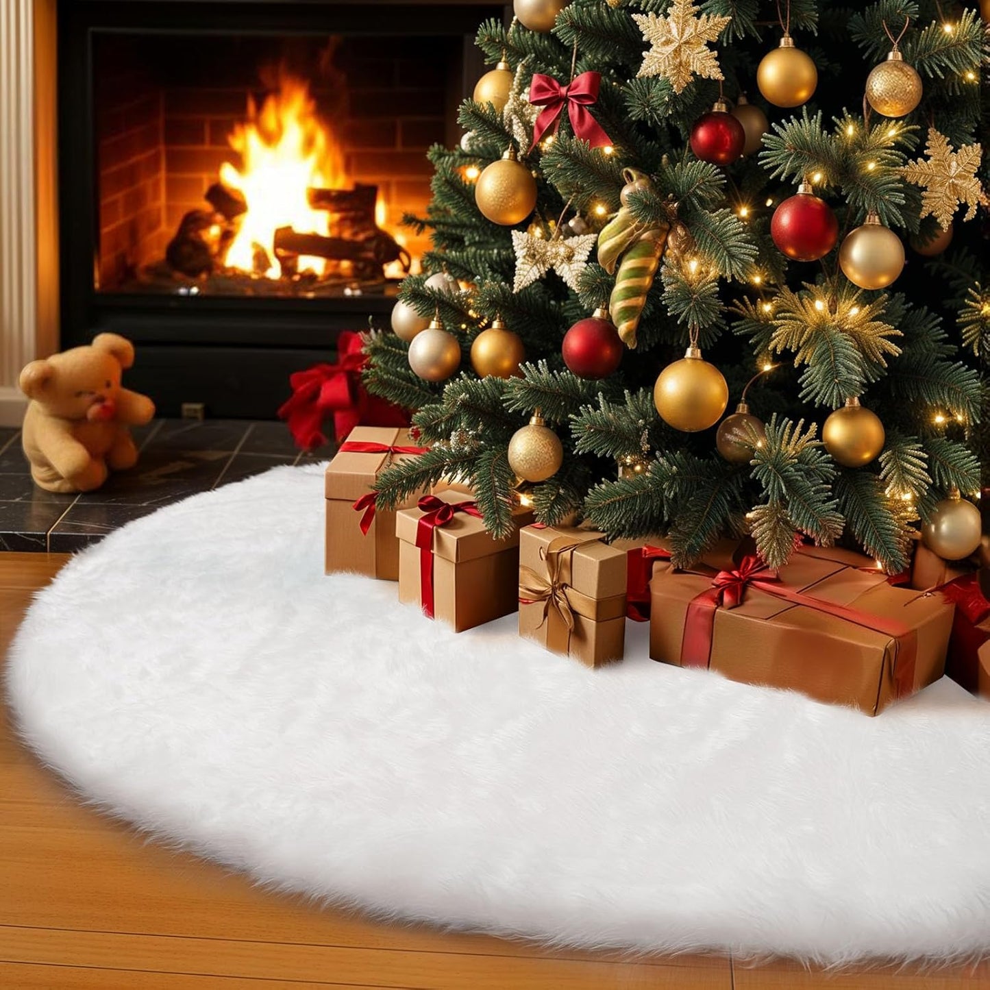 AerWo 72 Inch Christmas Tree Skirt, White Faux Fur Tree Skirt Thick Soft Plush Rug for Christmas Tree Decorations, Large Xmas Tree Mat for Christmas Indoor Holiday Party Ornaments Home Decorations