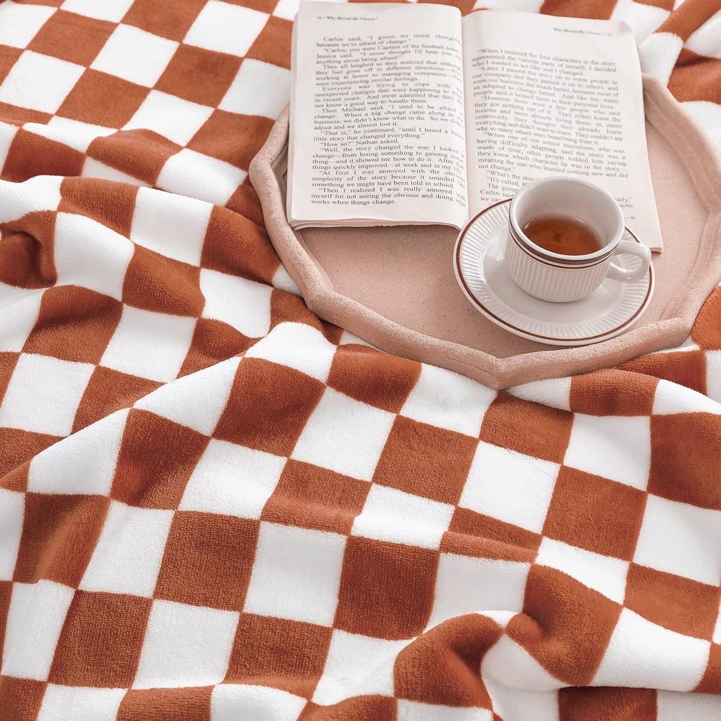 LOMAO Throw Blankets Flannel Blanket with Checkerboard Grid Pattern Soft Throw Blanket for Couch, Bed, Sofa Luxurious Warm and Cozy for All Seasons (Maple Brown, 50"x60")
