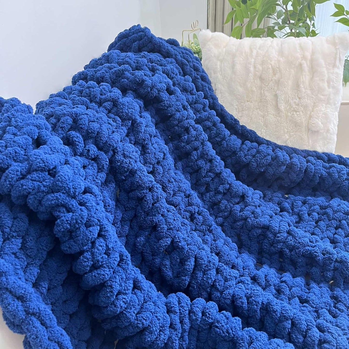 Chunky Knit Blanket Throw 48"x71", Chenille Throw Blankets, Handmade Warm & Cozy Blanket Couch Bed Home Decor, Soft Breathable Fleece Banket, Christmas for Couch Bed Sofa Best Gift (Navy Blue)