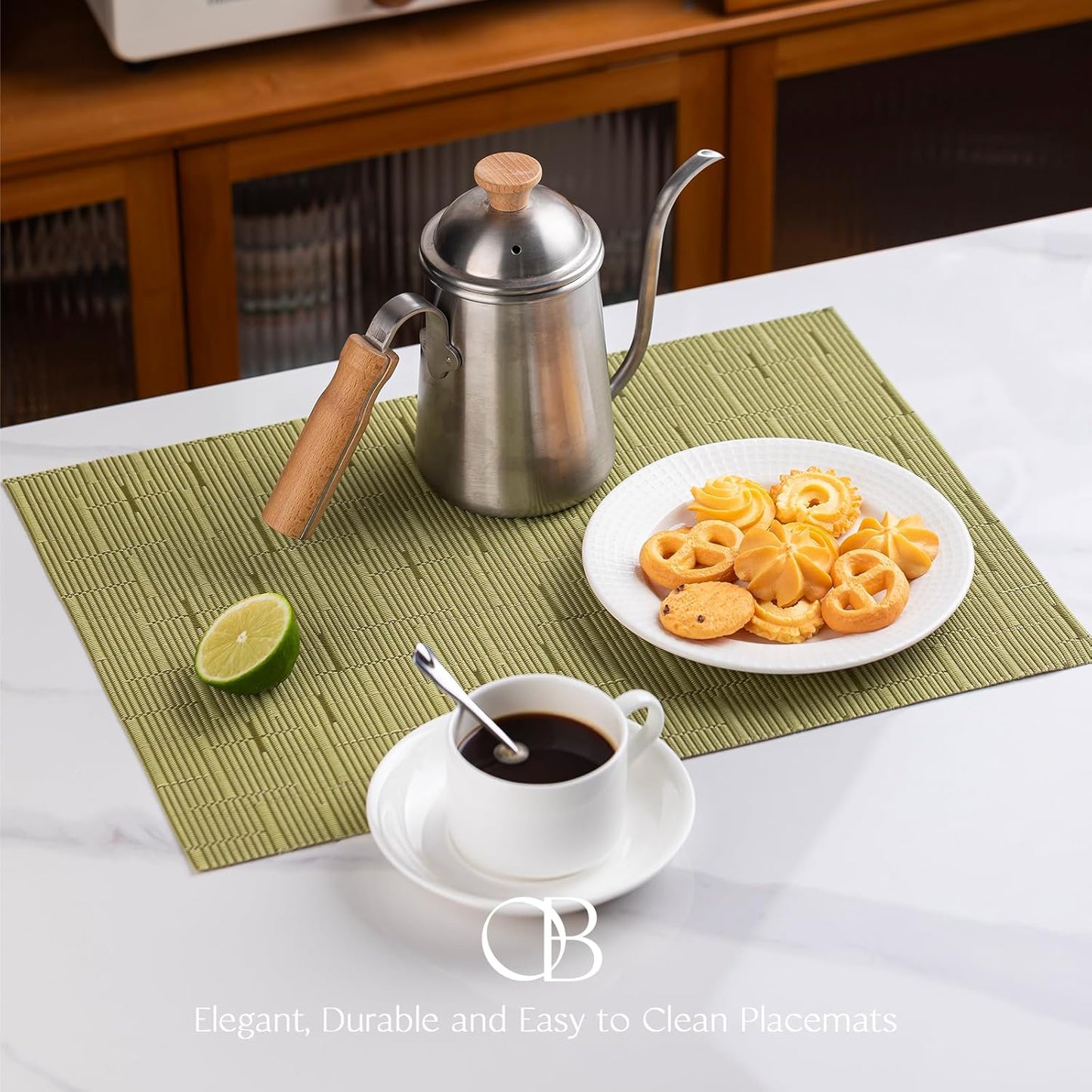 Placemats Set of 8 - Easy Clean Woven Vinyl Placemats for Dining Table, Indoor/Outdoor Place Mats, Washable PVC Table Mats （Pea Green）