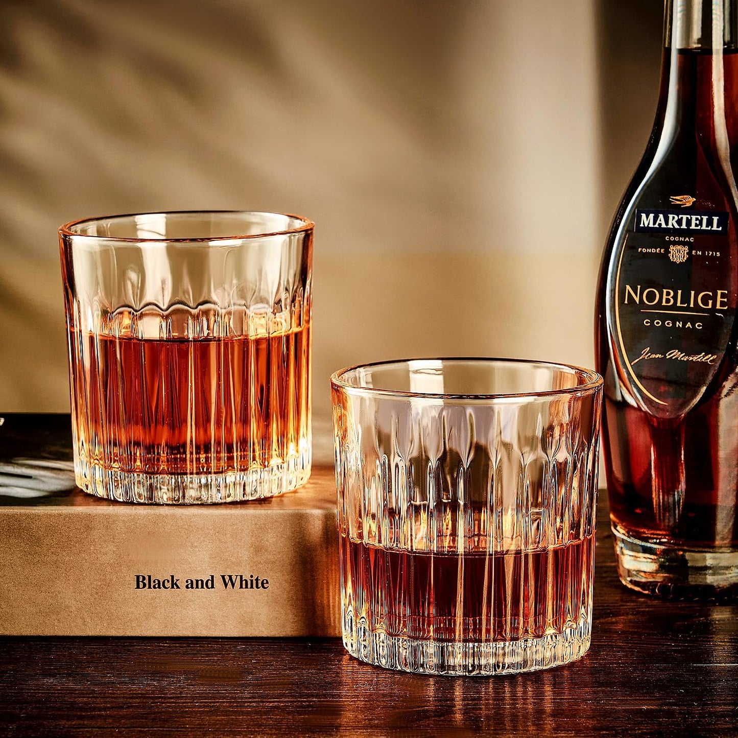 Whiskey Glasses Set of 4,Lead-Free Crystal Old Fashioned Glass,300ml Rocks Glass Tumblers for Drinking Bourbon,Cognac,Irish Whisky,Whiskey Gifts for Men