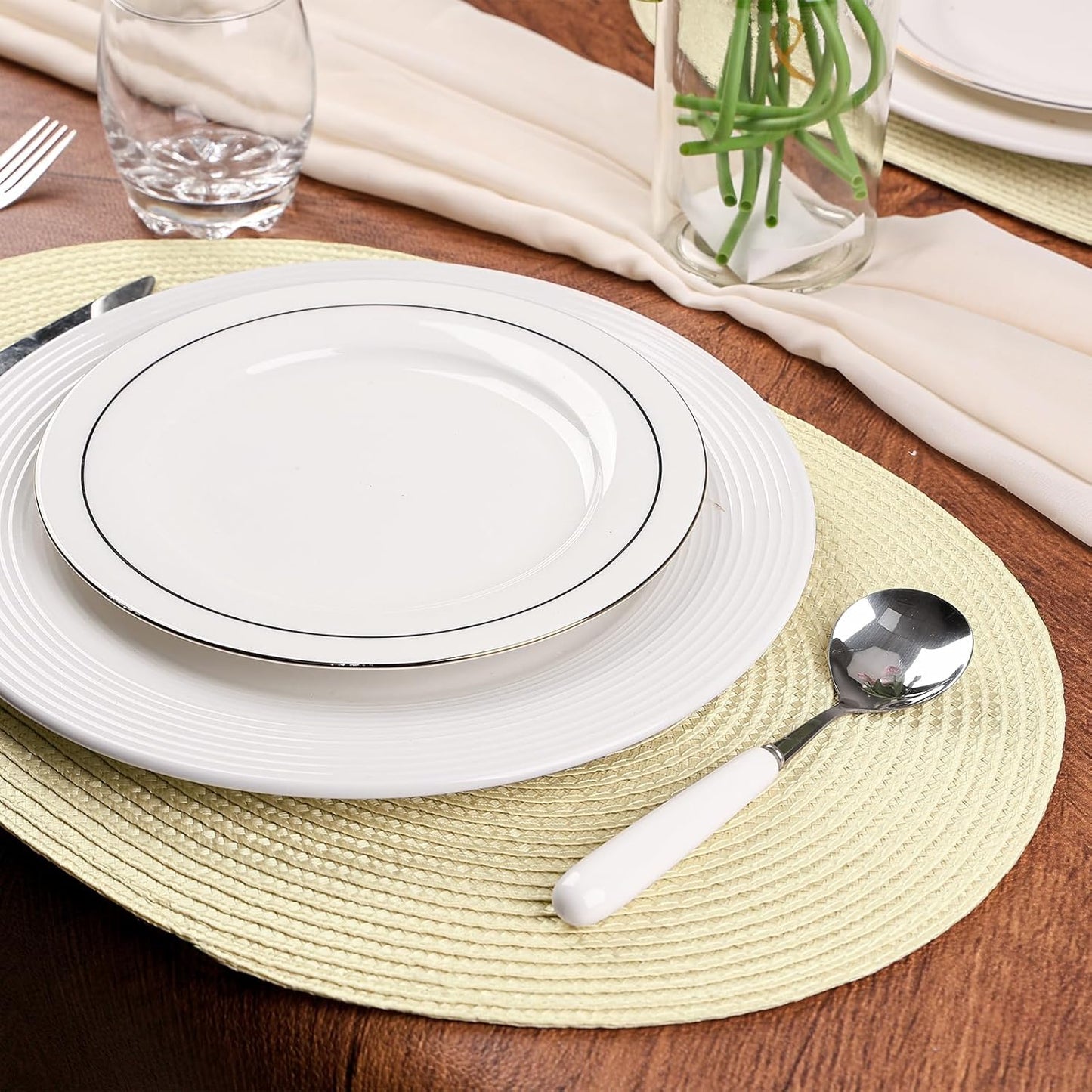 AHHFSMEI Placemats Set of 4 for Dining Table Washable Woven Vinyl Non-Slip 18x12 inches Placemat Heat-Resistant Durable Table Mats for Dining Table Easy to Clean(Ivory 4)