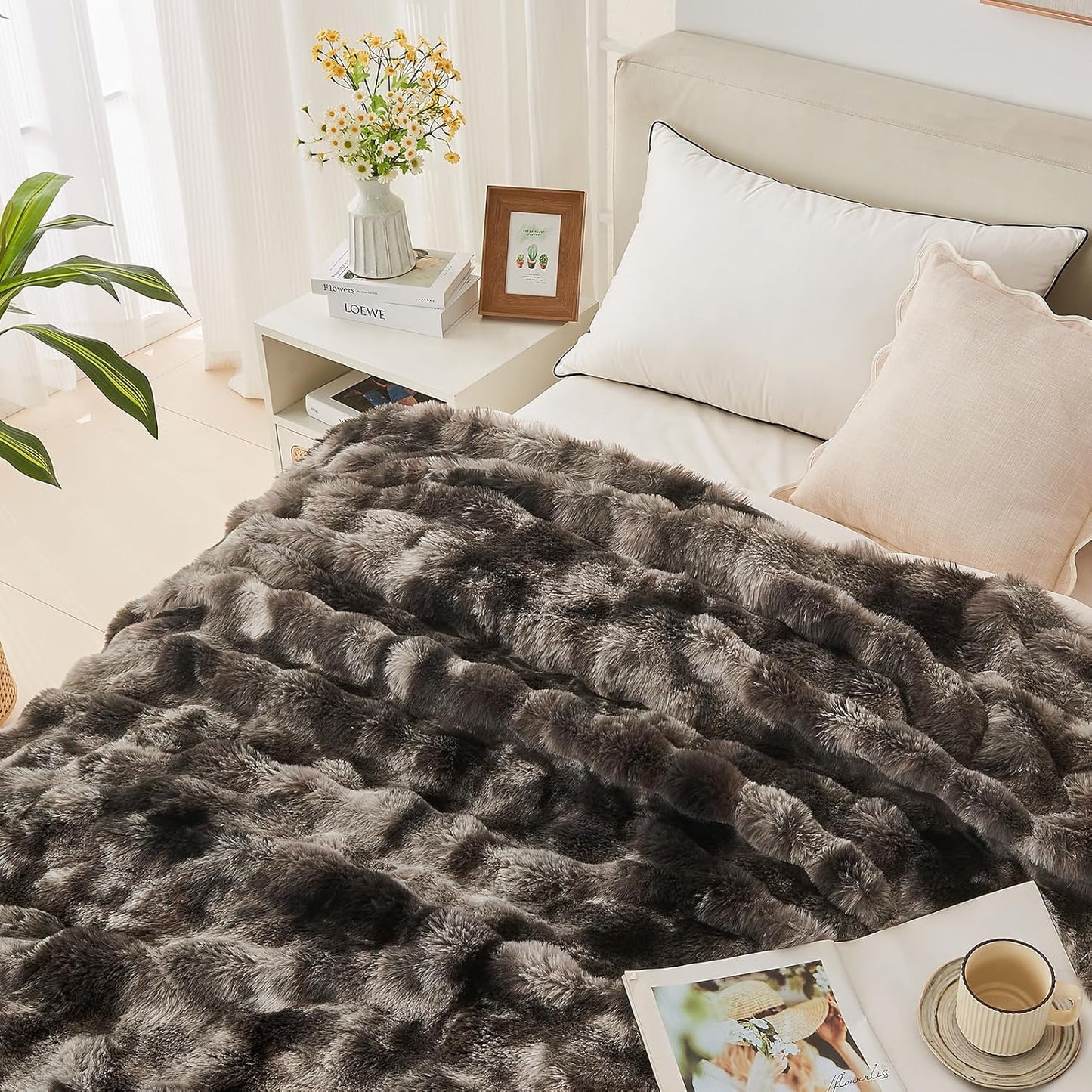 Lotus Karen Faux Fur Blanket Tie-Dye Dark Gray Twin Size - Big Bubble Rabbit Fluff Throw for Couch Small Fluffy Fuzzy Cozy Thick Furry Plush Shaggy Blankets 60x80 Inches