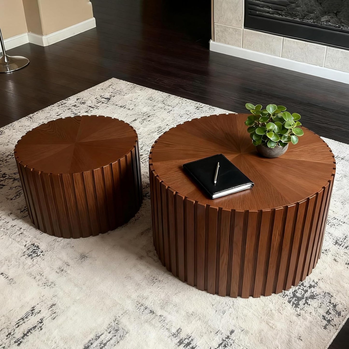 Round Nesting Coffee Table Brown Round Fluted Coffee Table Set of 2 for Living Room Small Circle Drum Nested Coffee Tables (Brown 27in)