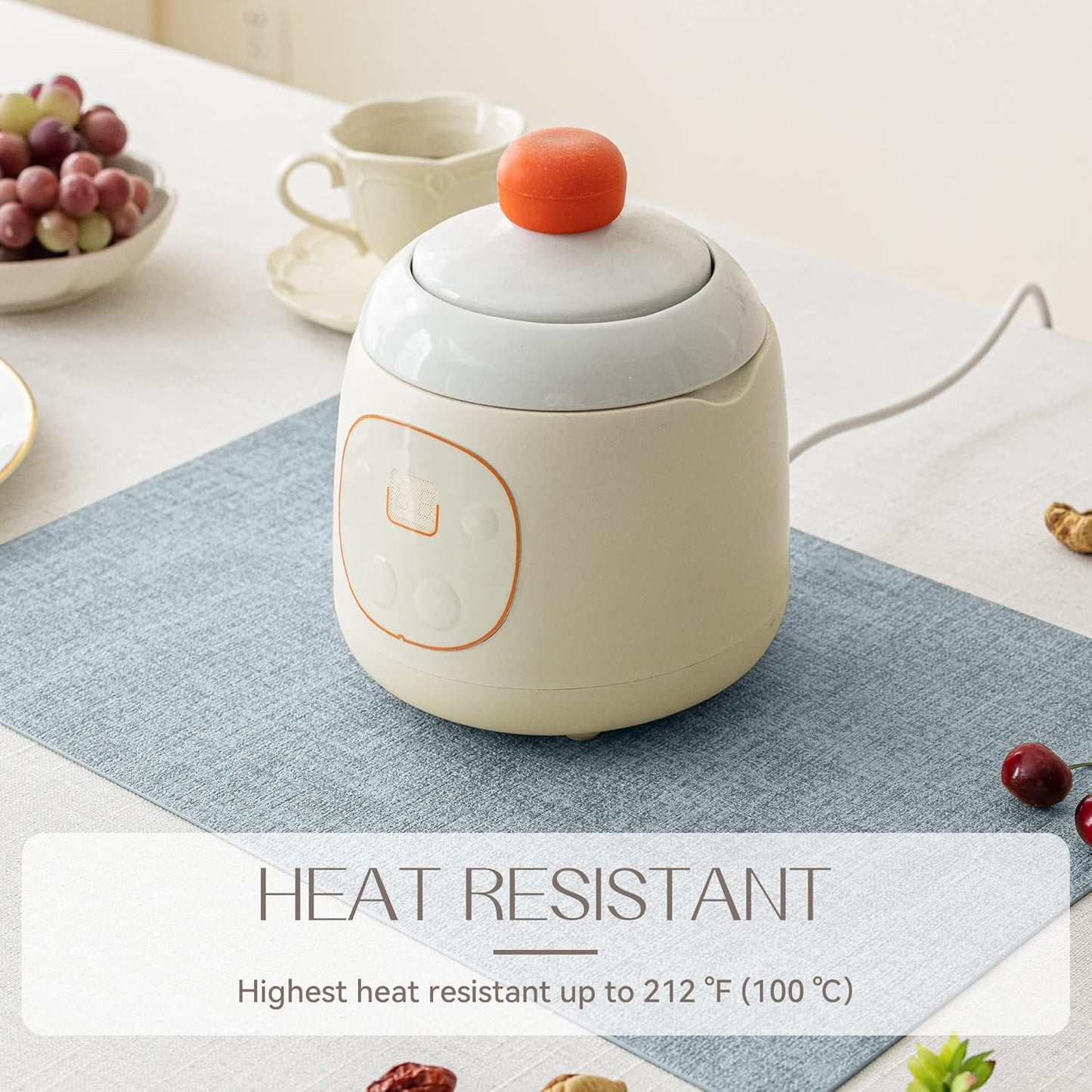 Romanstile Vinyl Placemats Set of 6-12 X 18 Inch - Heat Resistant Place Mats 100% Waterproof Oilproof Wipeable Reversible Faux Leather Table Mats for Kitchen/Dining/Party/Outdoor, Sky Blue