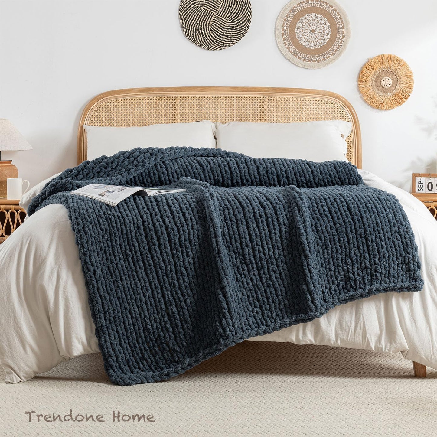 Chunky Knit Blanket Throw, 100% Hand Knit Throw Blanket Handmade Chenille Cable Knit Throw for Couch, Stylish Cozy Soft Rope Knot Crochet Blanket for Home Decor, Blue Mirage, 40x50 Inches