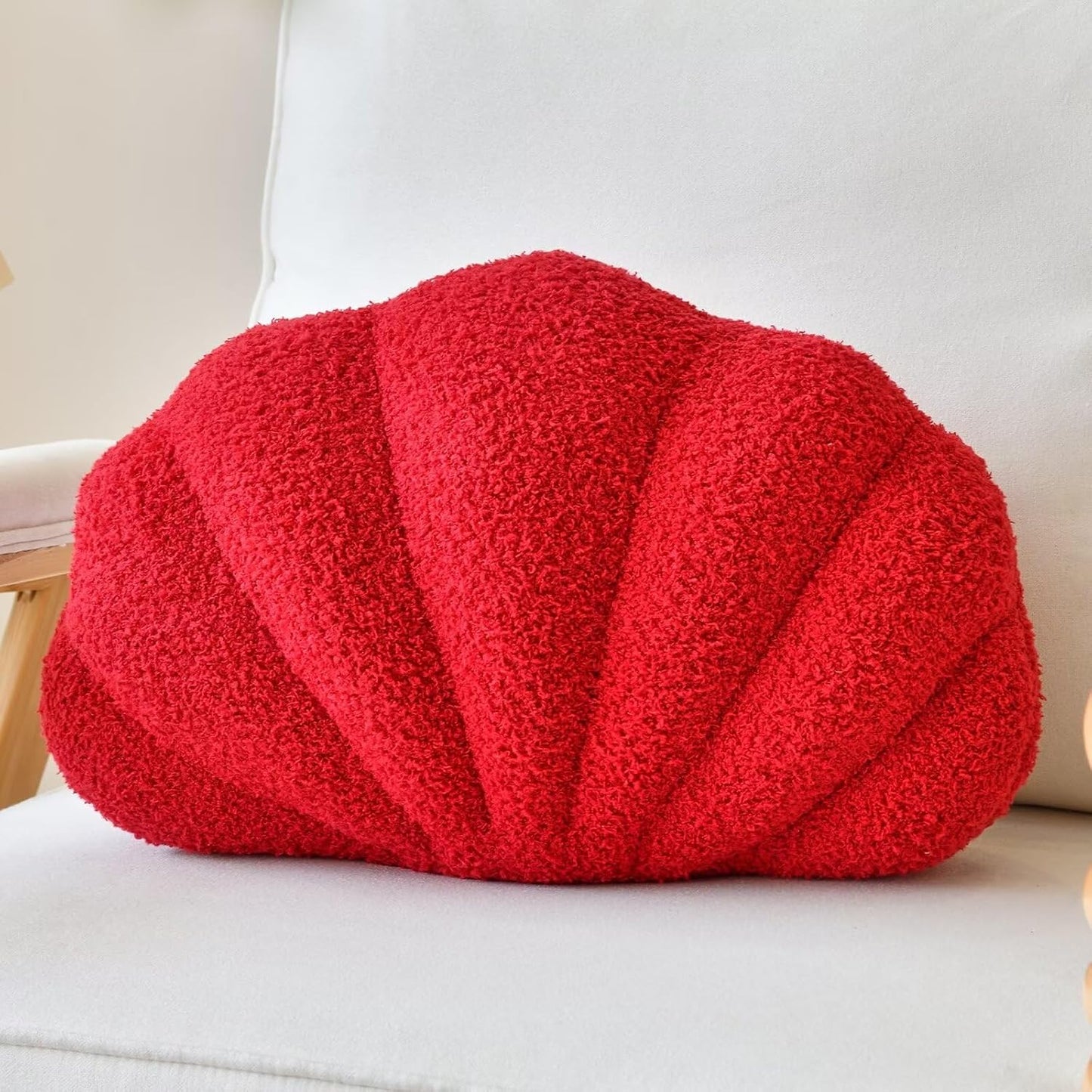 Red Seashell Throw Pillows, Shell Shaped Throw Pillows, 13 Inch Soft Home Decorative Pillow Plush Cushion for Bed Couch Living Sofa Room Decor Accent Throw Pillow