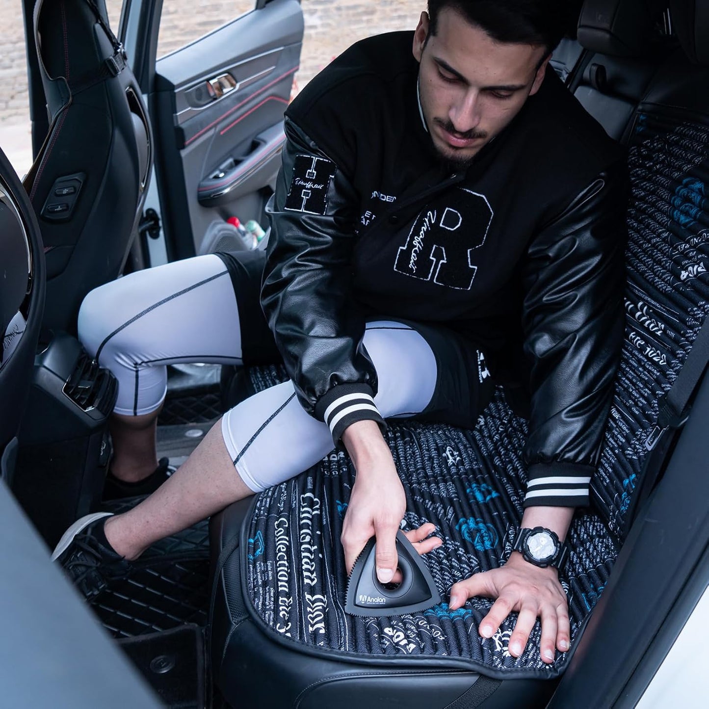 Analan Mini Pet Hair Remover for Car Detailing Supplies, Carpet Dog Hair Remover for Car Interior, Triangle Dog Hair Remover for Auto Detailing, Couch, Furniture, Lint, Carpet (Forest Green)