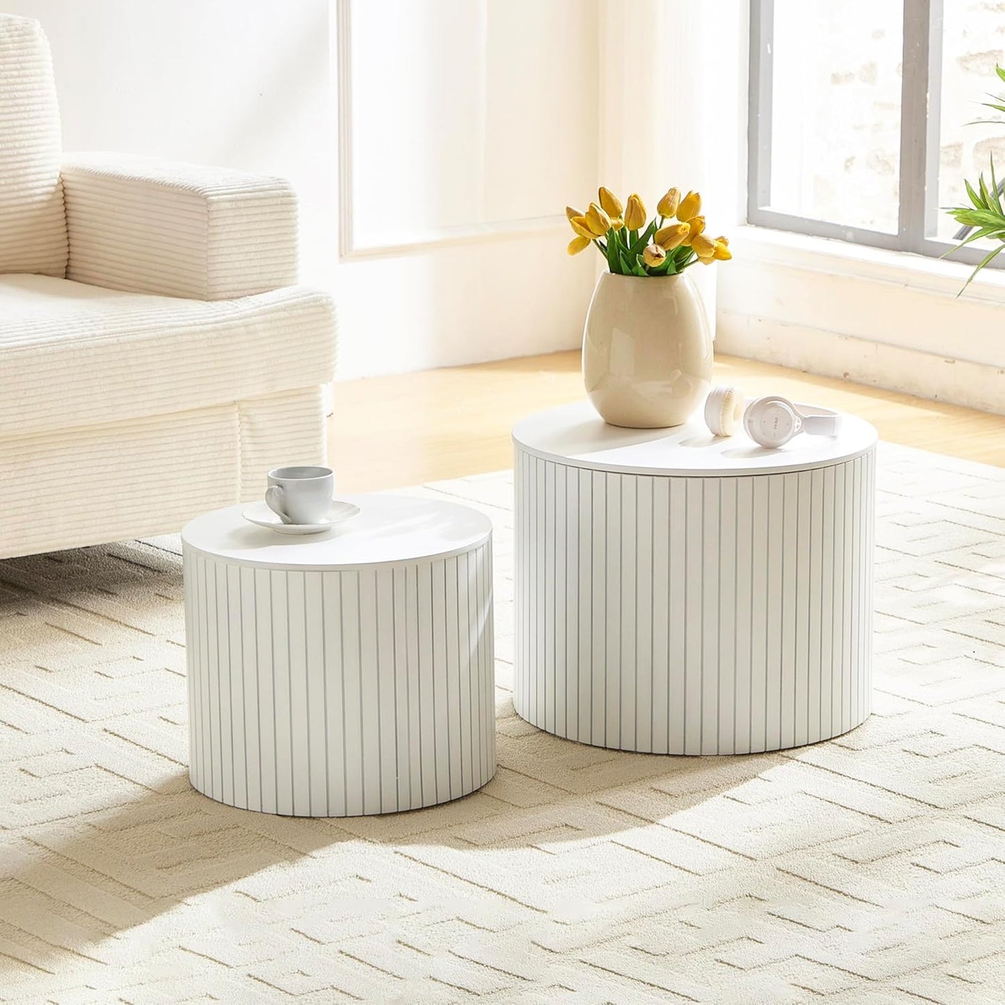 Nesting Cofee Tables Set of 2 with Storage, Modern Round Wooden Coffee Table Circle Side Tables Accent Walnut Table for Living Room, Small Spaces, Bedroom,Balcony, Office(19.17" White)