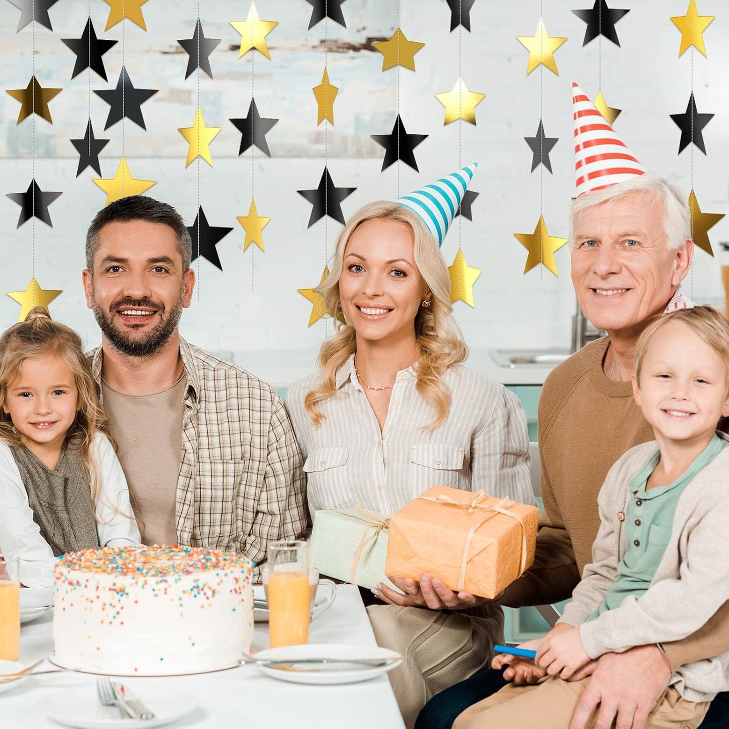 Patelai Glitter Star Garland Banner Decor 130 Feet Star Hanging Bunting Banner Twinkle Backdrop for Homecoming Classroom Wedding Birthday Halloween Christmas Party Supplies(Black, Gold)