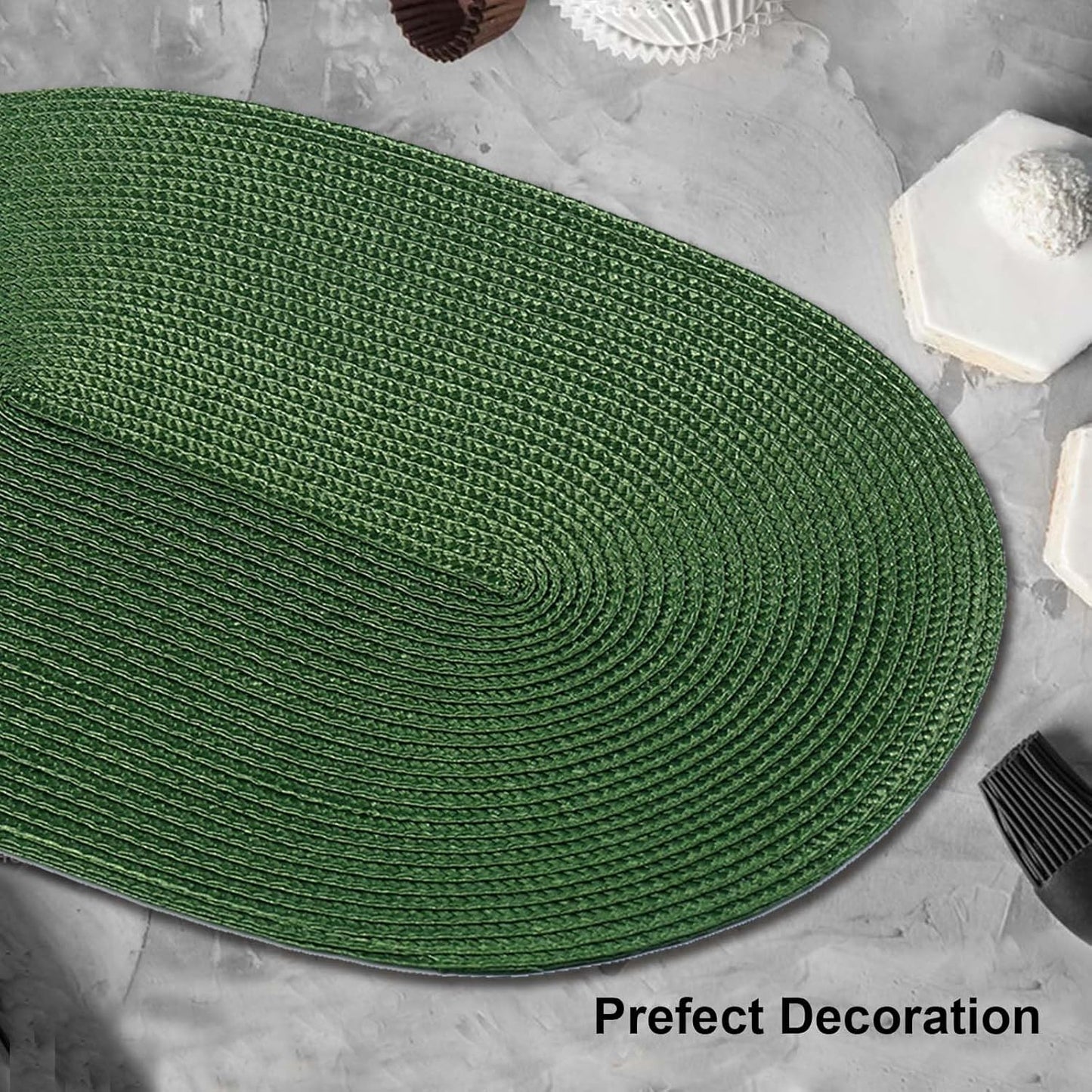 AHHFSMEI Placemats Set of 6 for Dining Table Washable Woven Vinyl Non-Slip 18x12 inches Placemat Heat-Resistant Durable Table Mats for Dining Table Easy to Clean (Oval Green, 6)