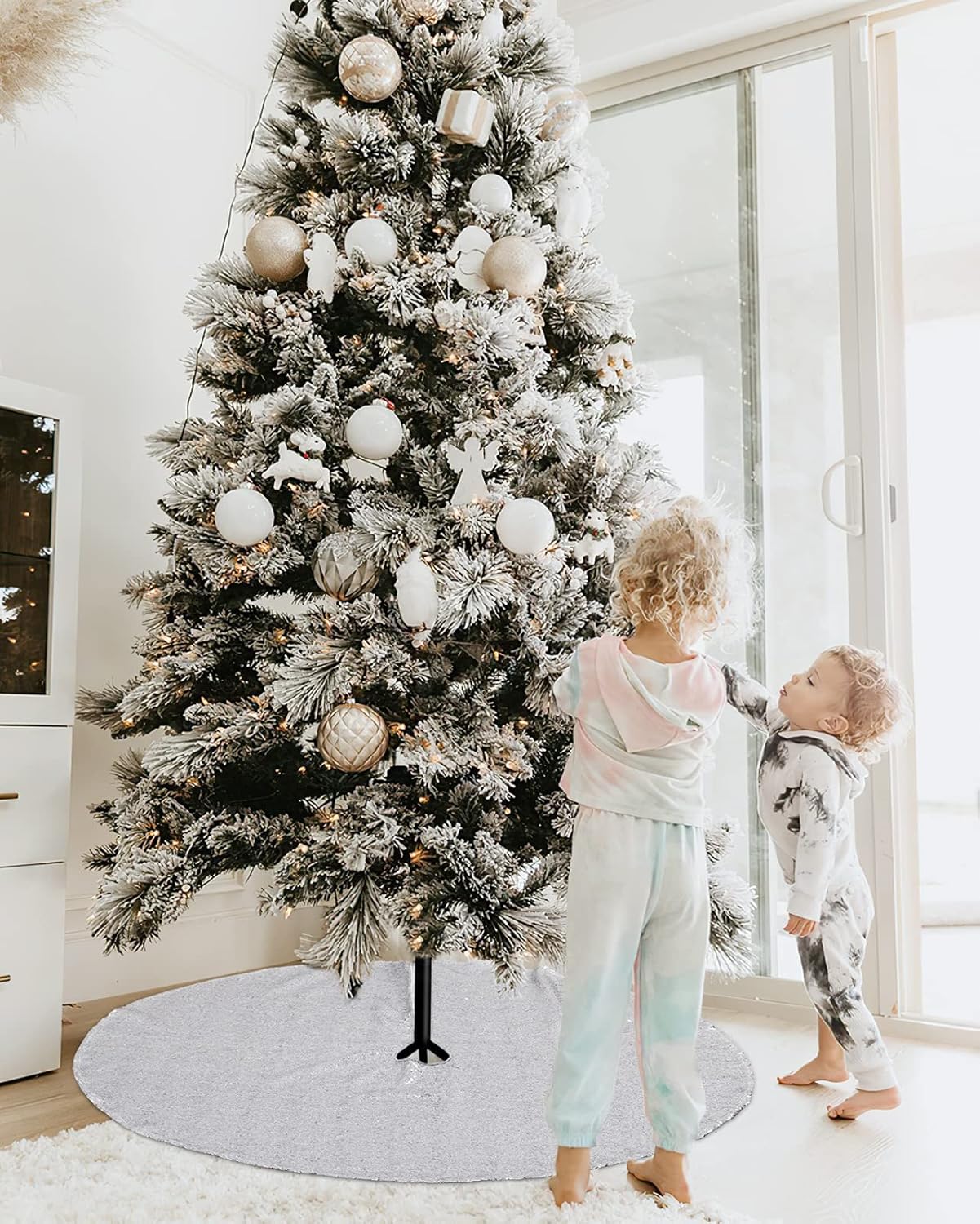 Small Christmas Tree Skirt Silver Tree Skirt 36 Inch Sequin Tree Skirt for Christmas Decoration