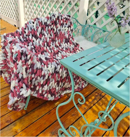DDL&HEXI Chunky Chenille Blanket 100% Hand Knit with Jumbo Chenille Yarn (50"x60") Super Soft Large Throw Bed Blanket for Couch, Sofa, Home Decor - Machine Washable (05)