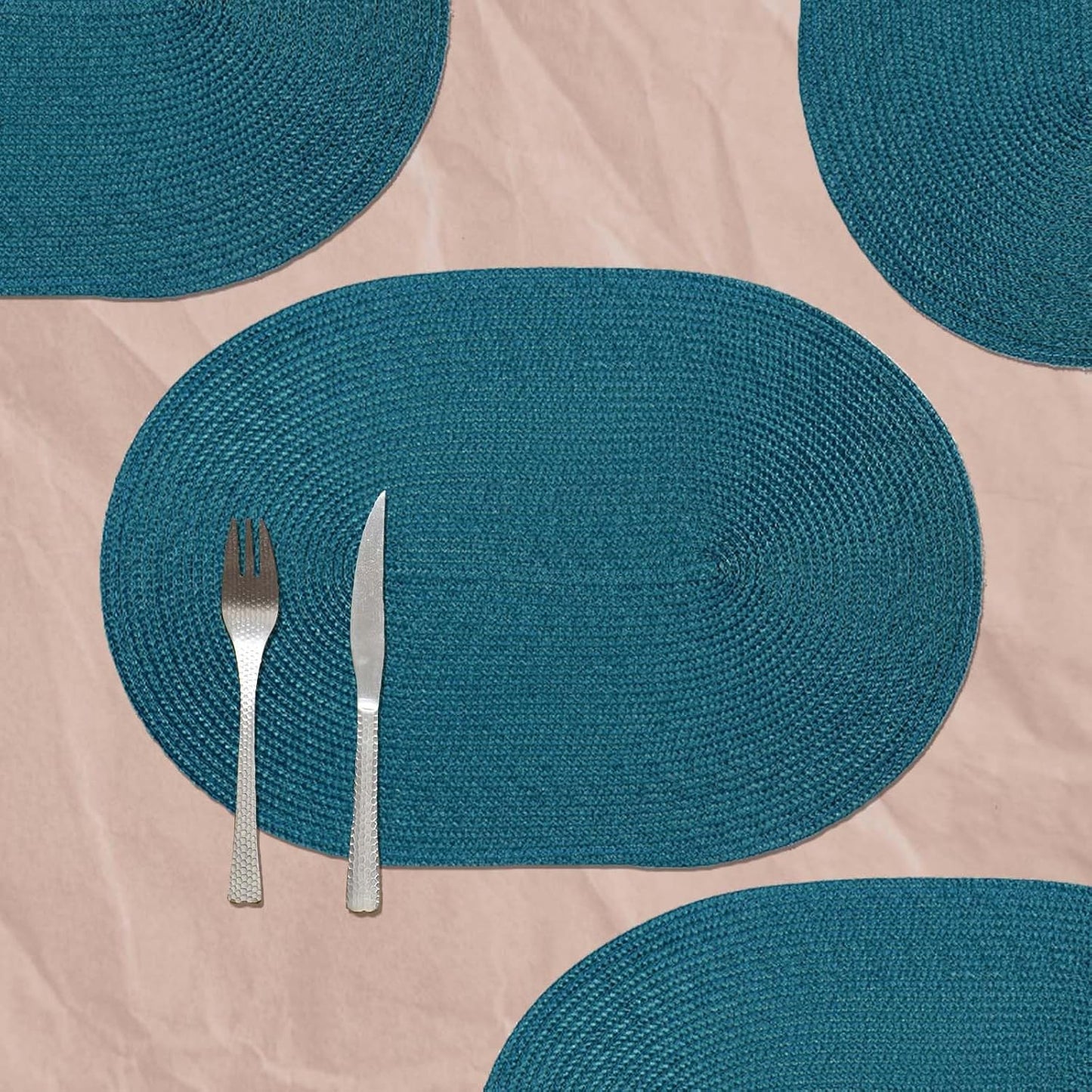 AHHFSMEI Placemats Set of 4 for Dining Table Washable Woven Vinyl Non-Slip 18x12 inches Placemat Heat-Resistant Durable Table Mats for Dining Table Easy to Clean (Oval Blue, 4)