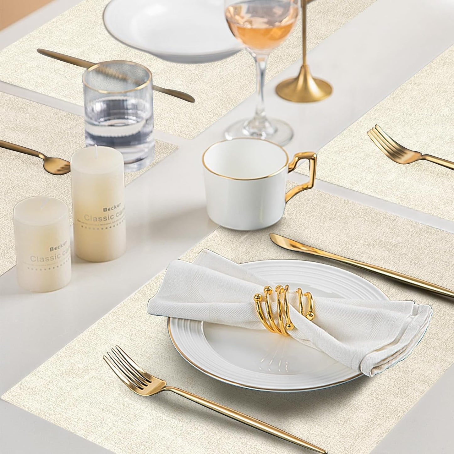 SUEH DESIGN Faux Leather Placemats Set of 6, Wipeable Place Mats Heat Resistant Table Mats Waterproof Dining Table Placemats for Indoor Outdoor Kitchen Dining Table