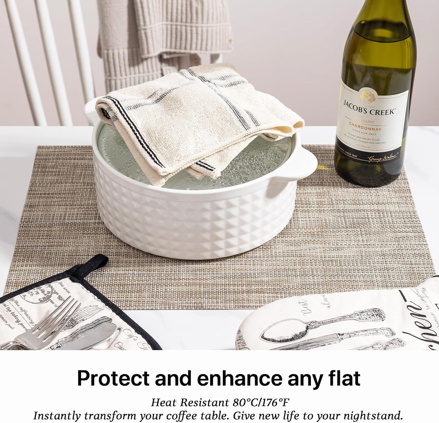 LEXMORE Placemats Set of 6 Vinyl/Plastic Woven Place Mats for Kitchen Table Indoor/Outdoor Washable Placemat Wipeable Dining Table Mats(Caramel)