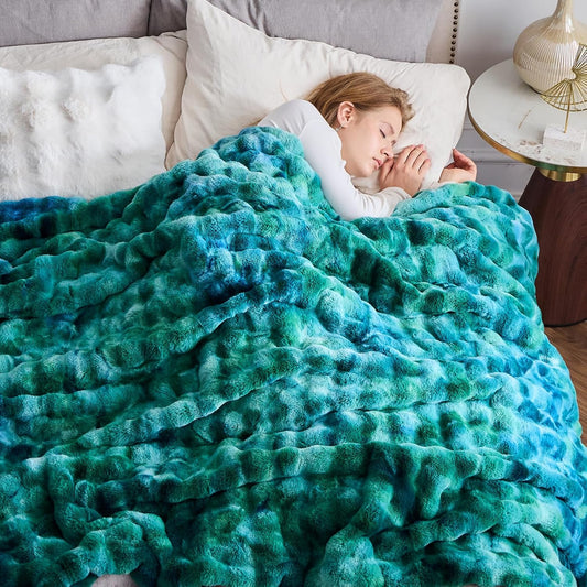 NEWCOSPLAY Faux Fur Twin Blanket Tie-dye Dark Teal Luxury Fluffy Thick Warm Bubble Blanket for Couch Sofa Bed 700GSM (Tie-dye Dark Teal, Twin(60"x80"))