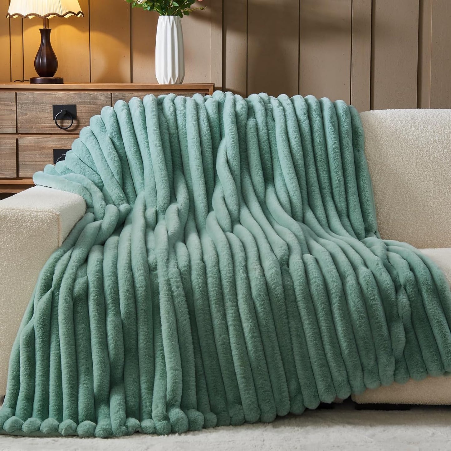 NEWCOSPLAY Faux Fur Twin Blanket New Sage Green 3D Ribbed Plush Thick Warm Blanket for Couch Sofa Bed 850GSM (New Sage Green Ribbed, Twin(60"x80"))
