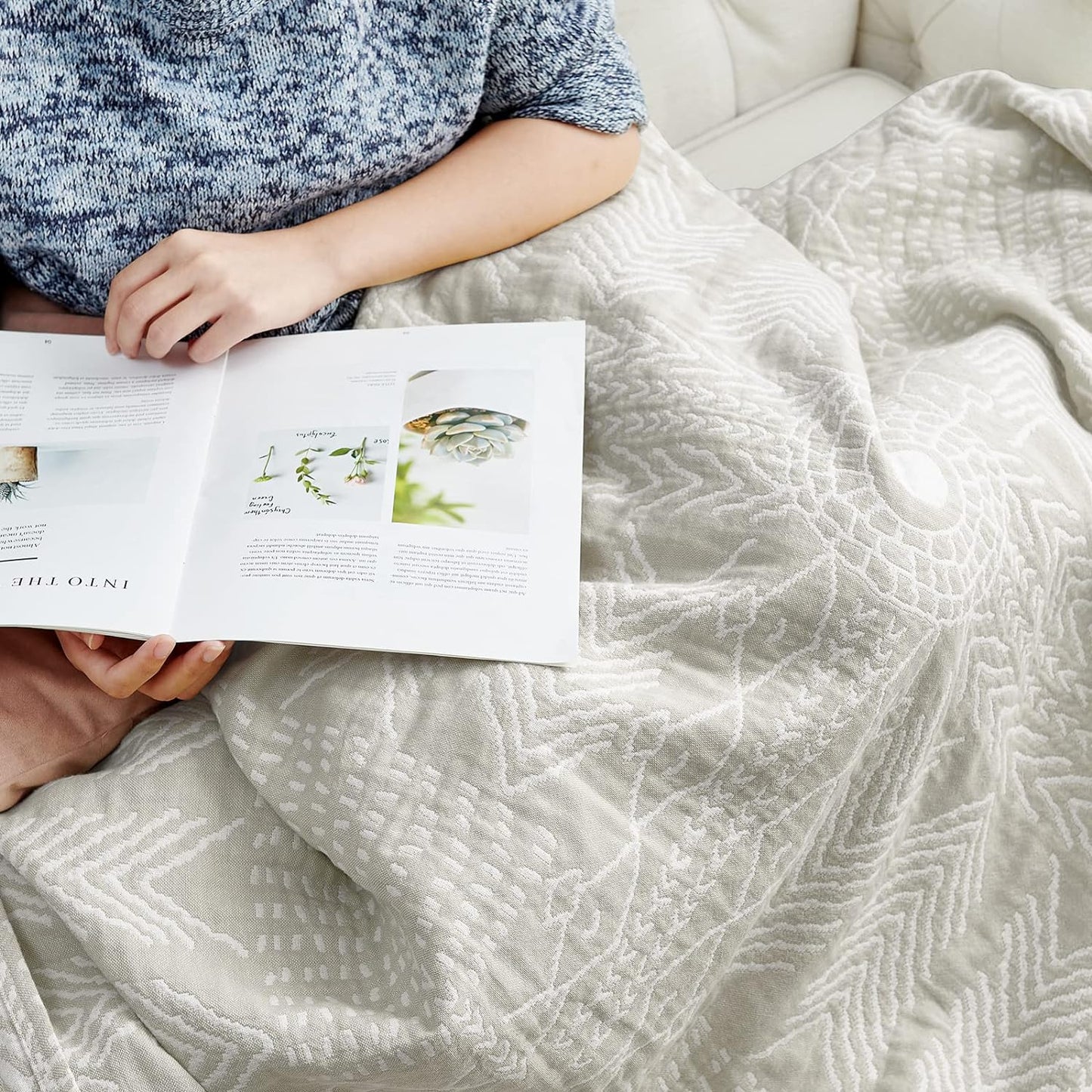 jinchan Boho 100% Cotton Muslin 50x60 Throw Blanket Lightweight 3-Layer Light Grey Blanket Washable Reversible Breathable Decorative Geometric Striped Patterned Soft Cozy for Sofa Bed All Season Gift