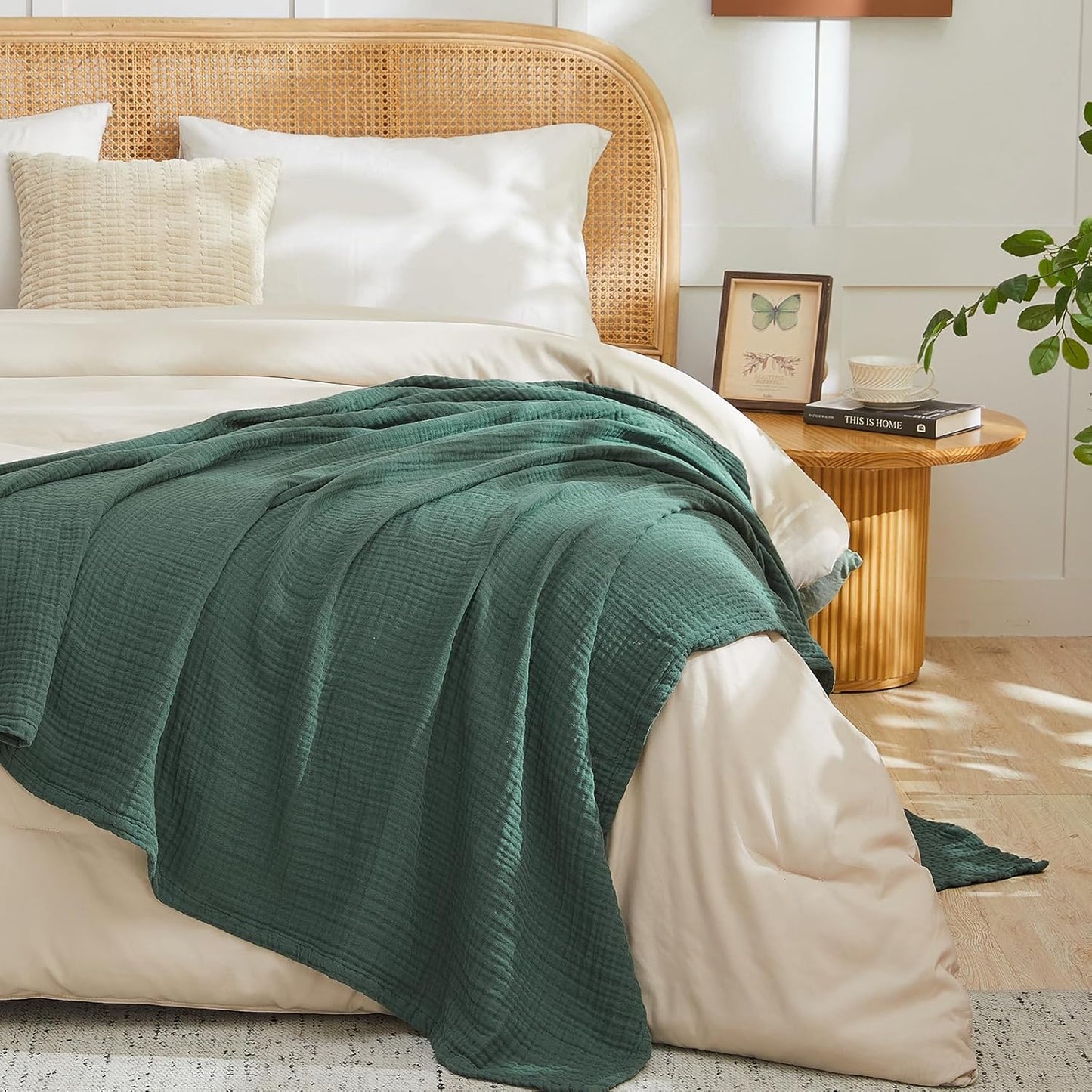 EMME Cotton Muslin Queen Blanket Bed Layering Breathable Gauze Blanket Soft Lightweight Blankets Adults (Forest Green, 90"x90")