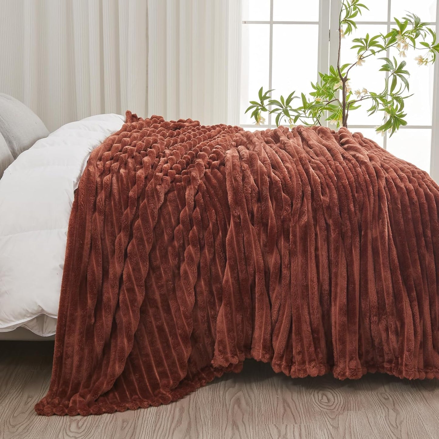 NEWCOSPLAY Super Soft King Blanket Coffee Premium Silky Flannel Fleece 3D Ribbed Jacquard Lightweight Bed Blanket All Season Use (Coffee Ribbed, King(90"x110"))