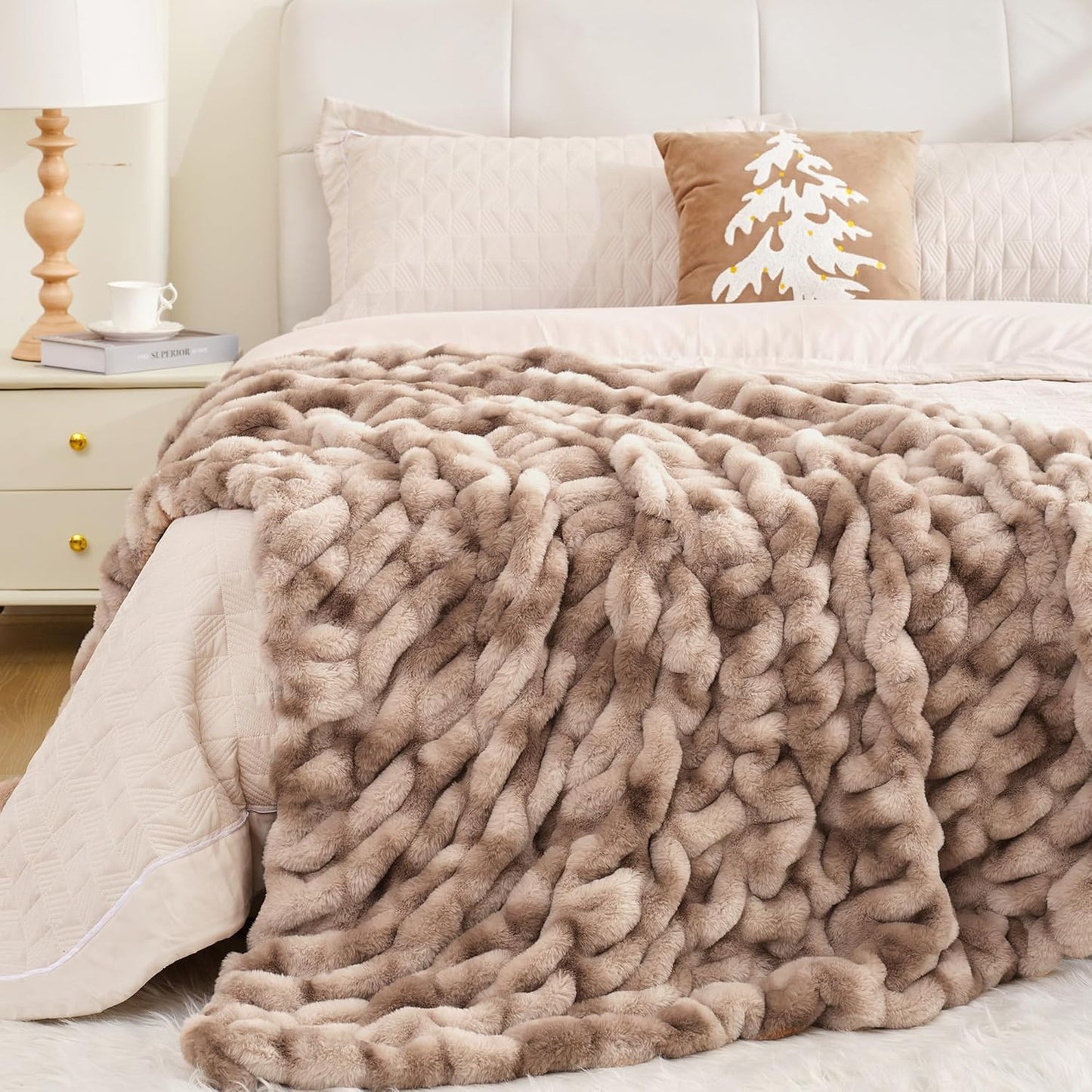 Touchat Ruched Faux Rabbit Fur Throw Blanket, 700 GSM Luxury Dual-Sided Soft Cozy Blanket, Fuzzy Fluffy Plush Blanket for Bed, Couch and Sofa - 50"x60", Tie-dye Brown